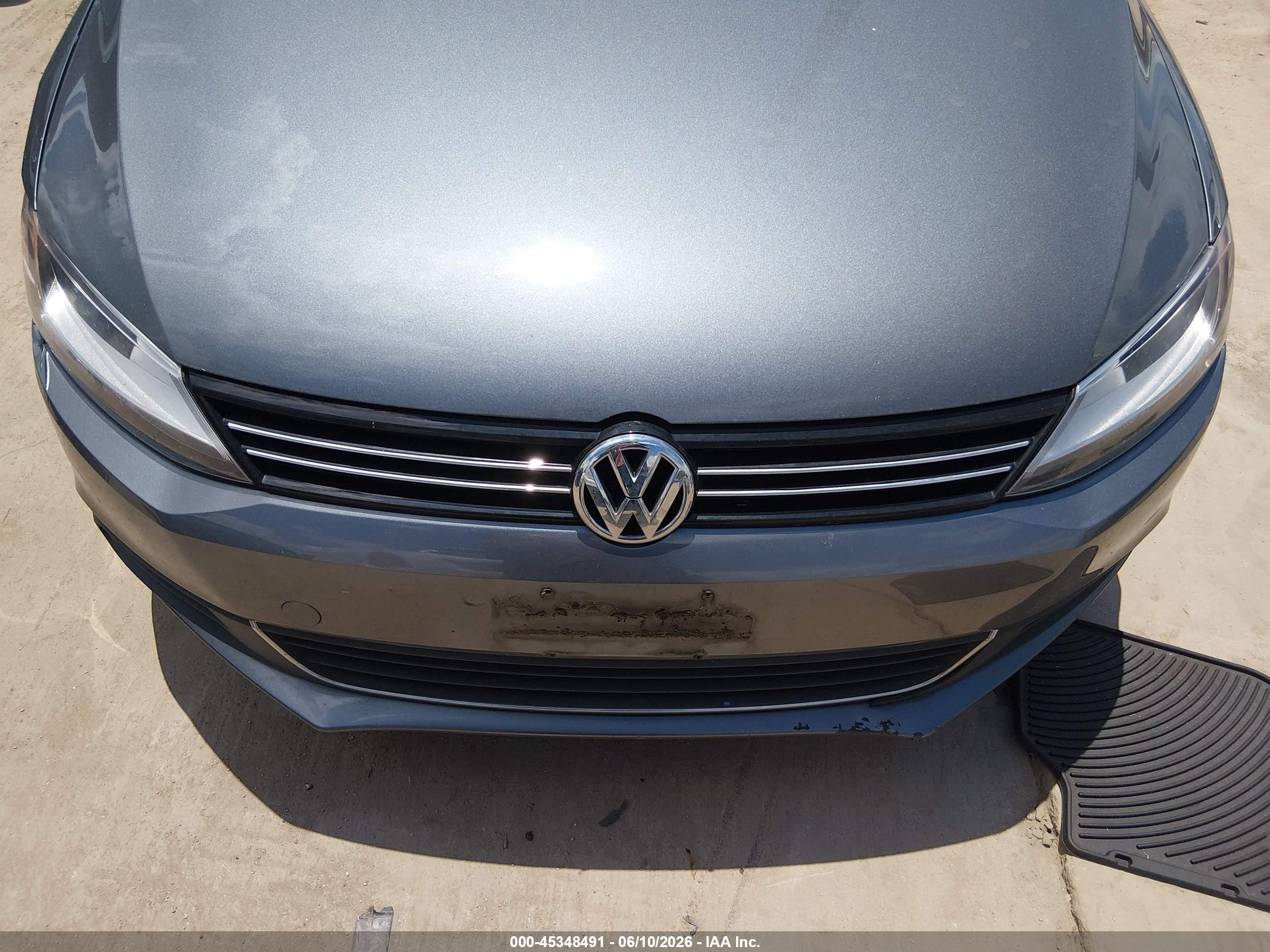 2013 Volkswagen Jetta 2.5l Se Gray vin: 3VWDX7AJ0DM258323