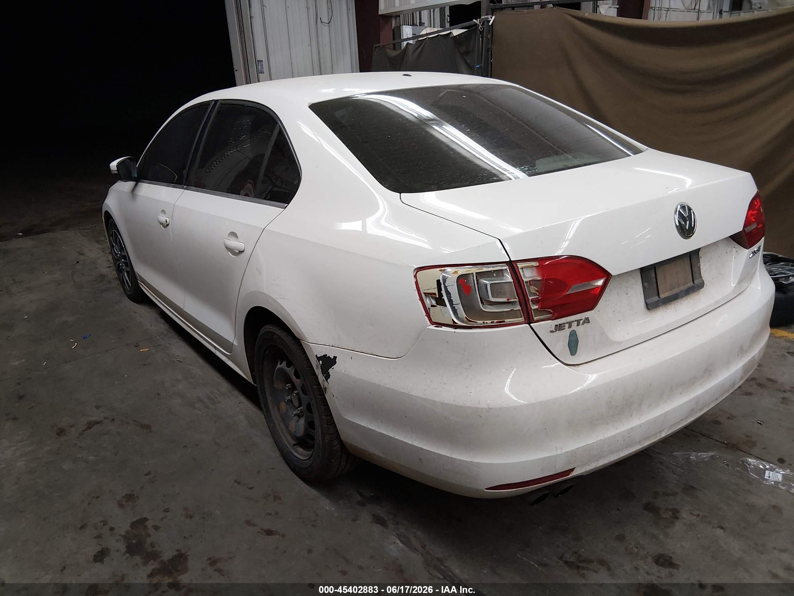 2013 Volkswagen Jetta 2.5l Se White vin: 3VWDX7AJ0DM436893