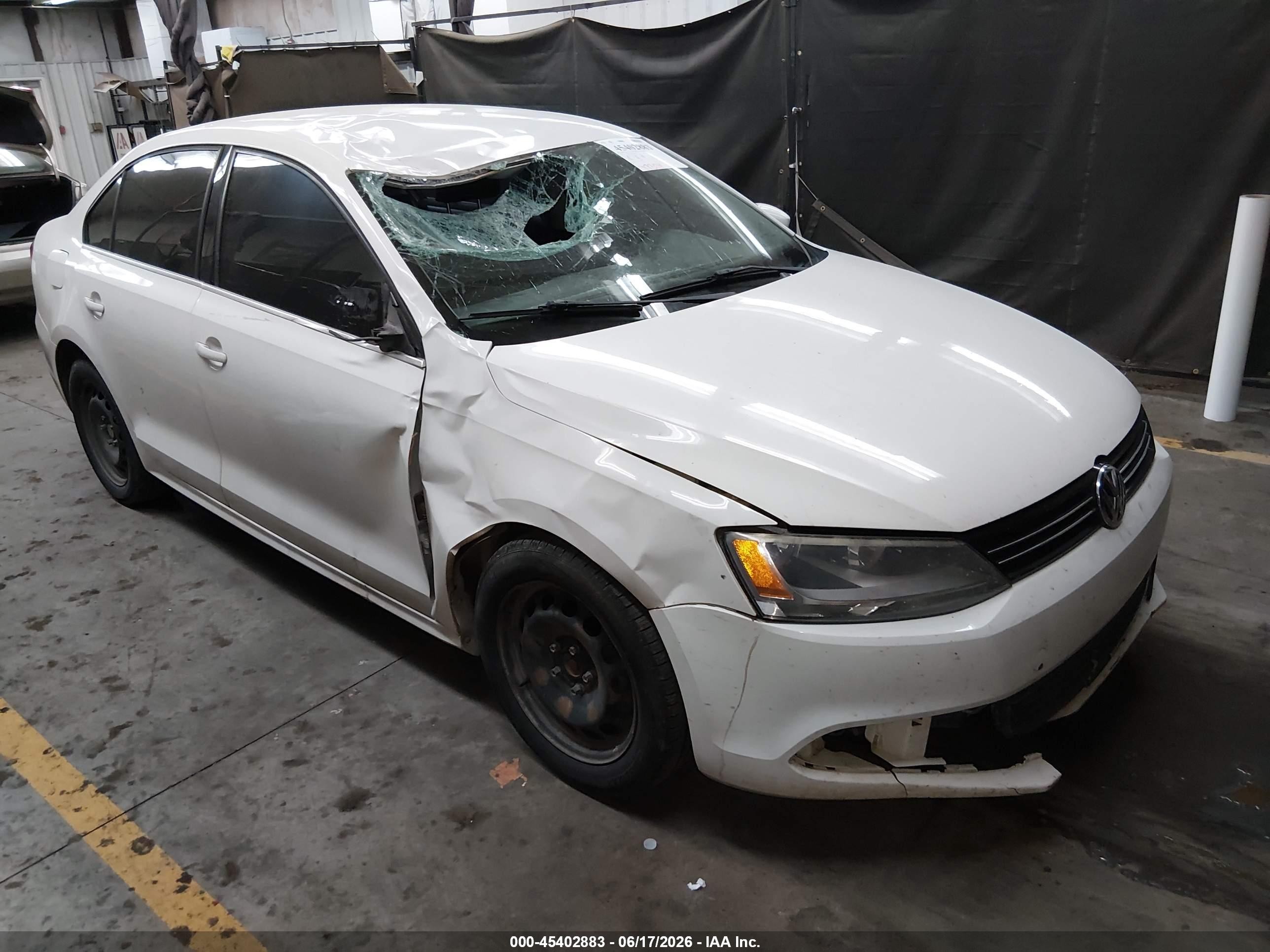 2013 Volkswagen Jetta 2.5l Se White vin: 3VWDX7AJ0DM436893