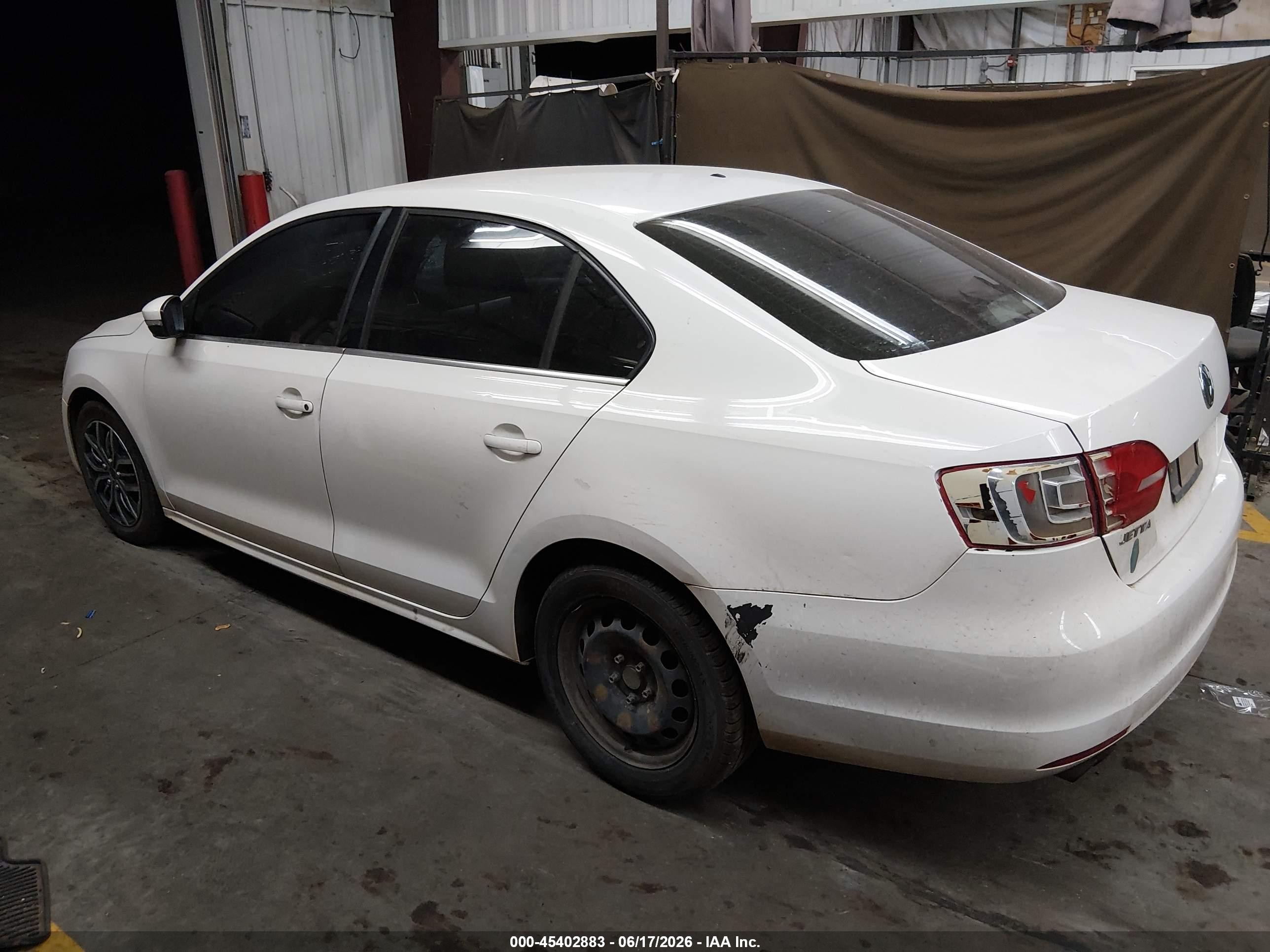 2013 Volkswagen Jetta 2.5l Se White vin: 3VWDX7AJ0DM436893