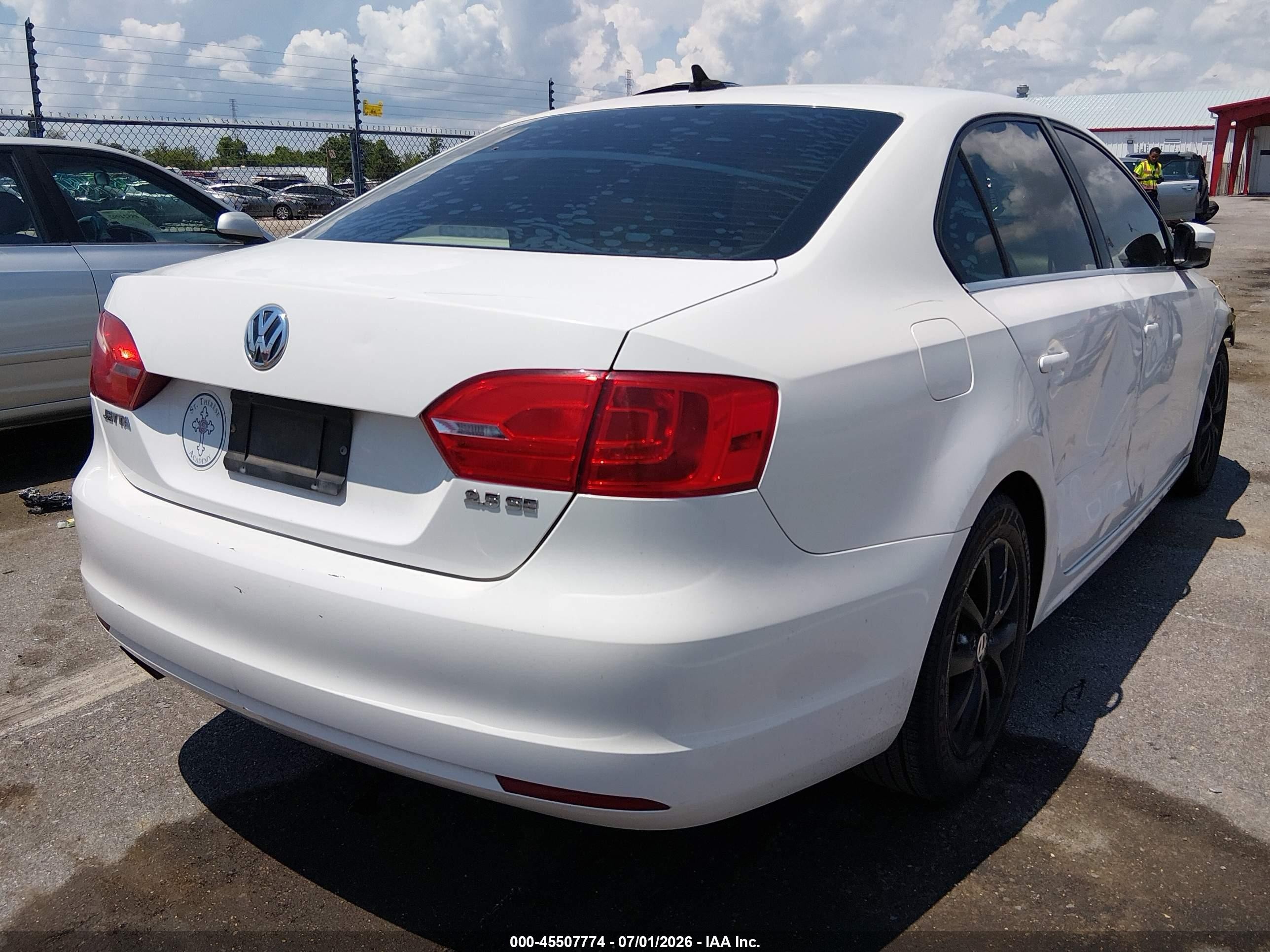 2013 Volkswagen Jetta 2.5l Se White vin: 3VWDX7AJ0DM448574