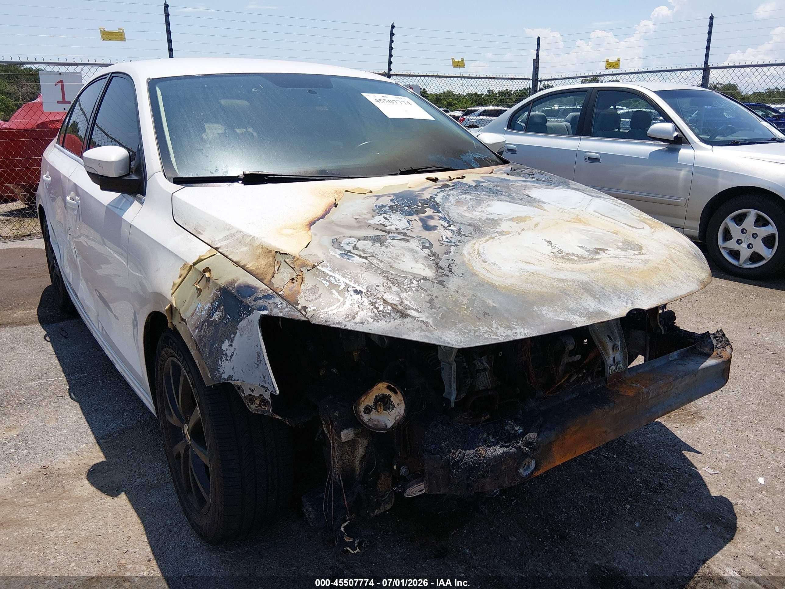 2013 Volkswagen Jetta 2.5l Se White vin: 3VWDX7AJ0DM448574