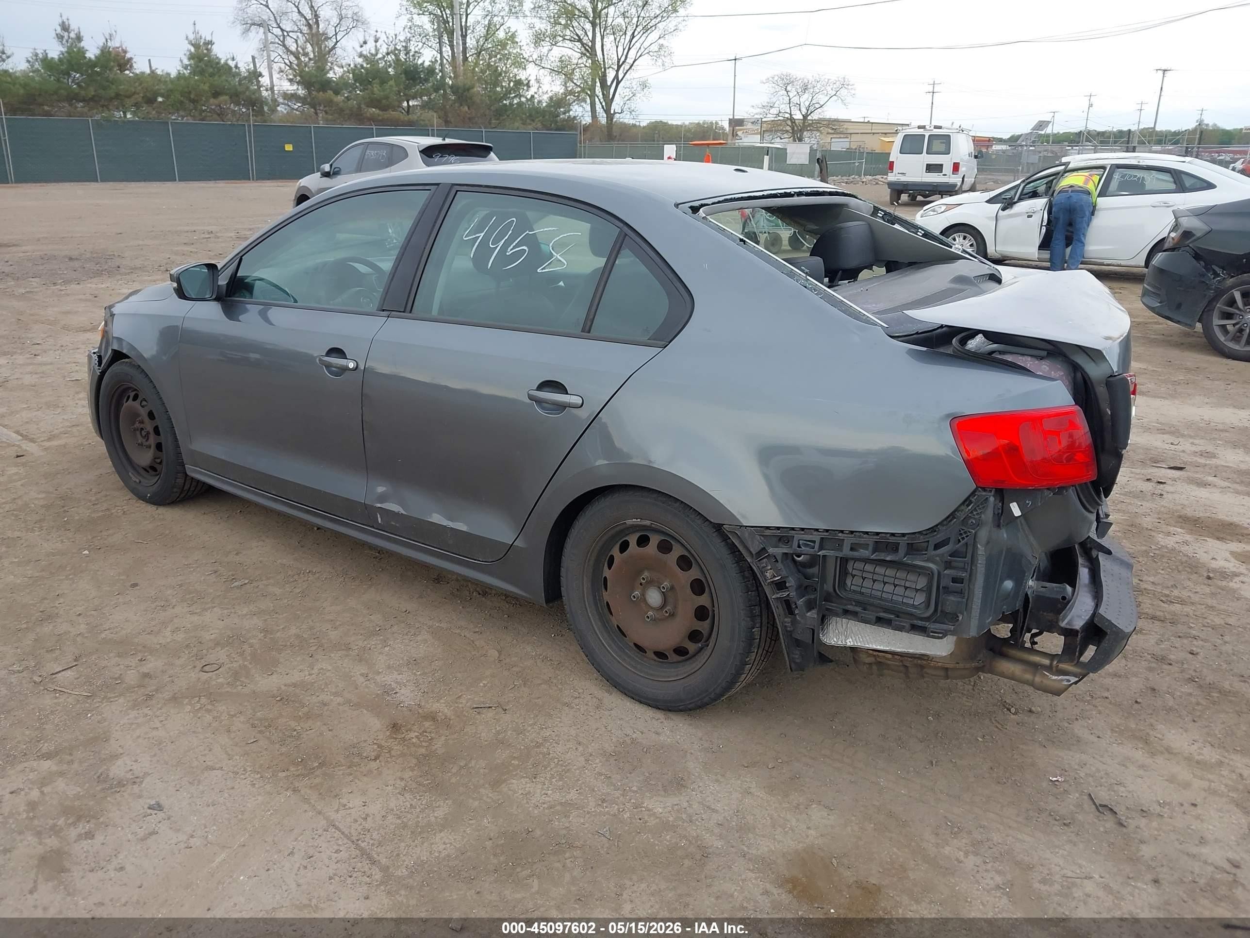 2011 Volkswagen Jetta 2.5l Se Gray vin: 3VWDX7AJ1BM354958