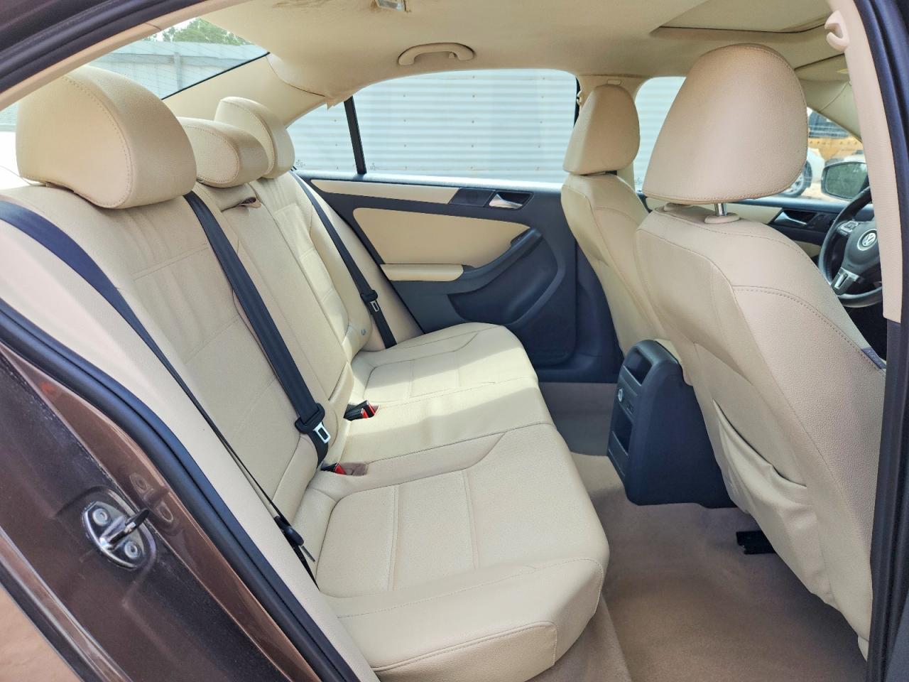 2012 Volkswagen Jetta Se Brown vin: 3VWDX7AJ1CM328636