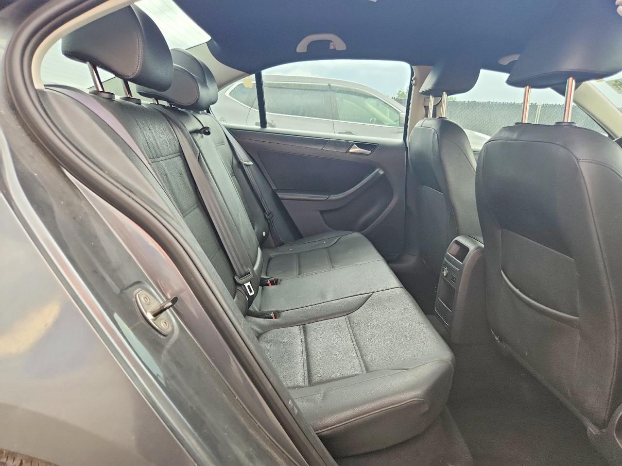 2012 Volkswagen Jetta Se Gray vin: 3VWDX7AJ1CM343864