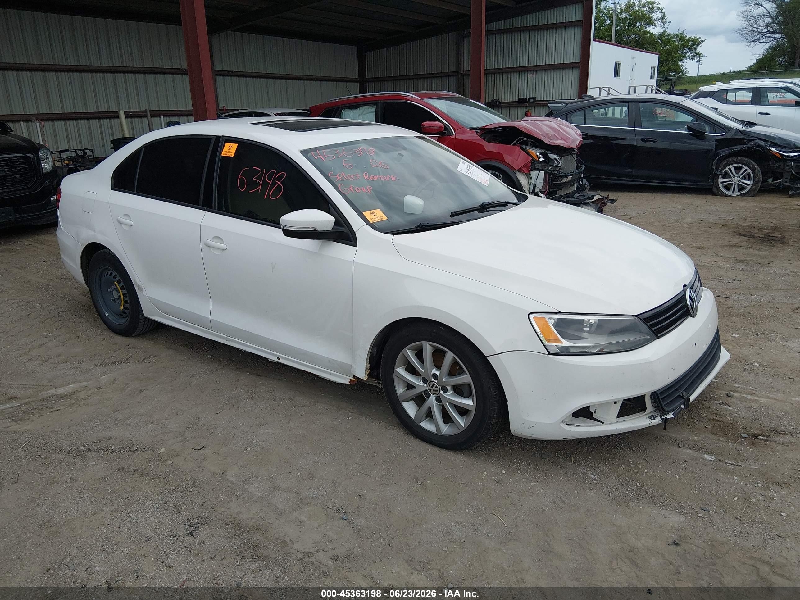 3VWDX7AJ1CM345128