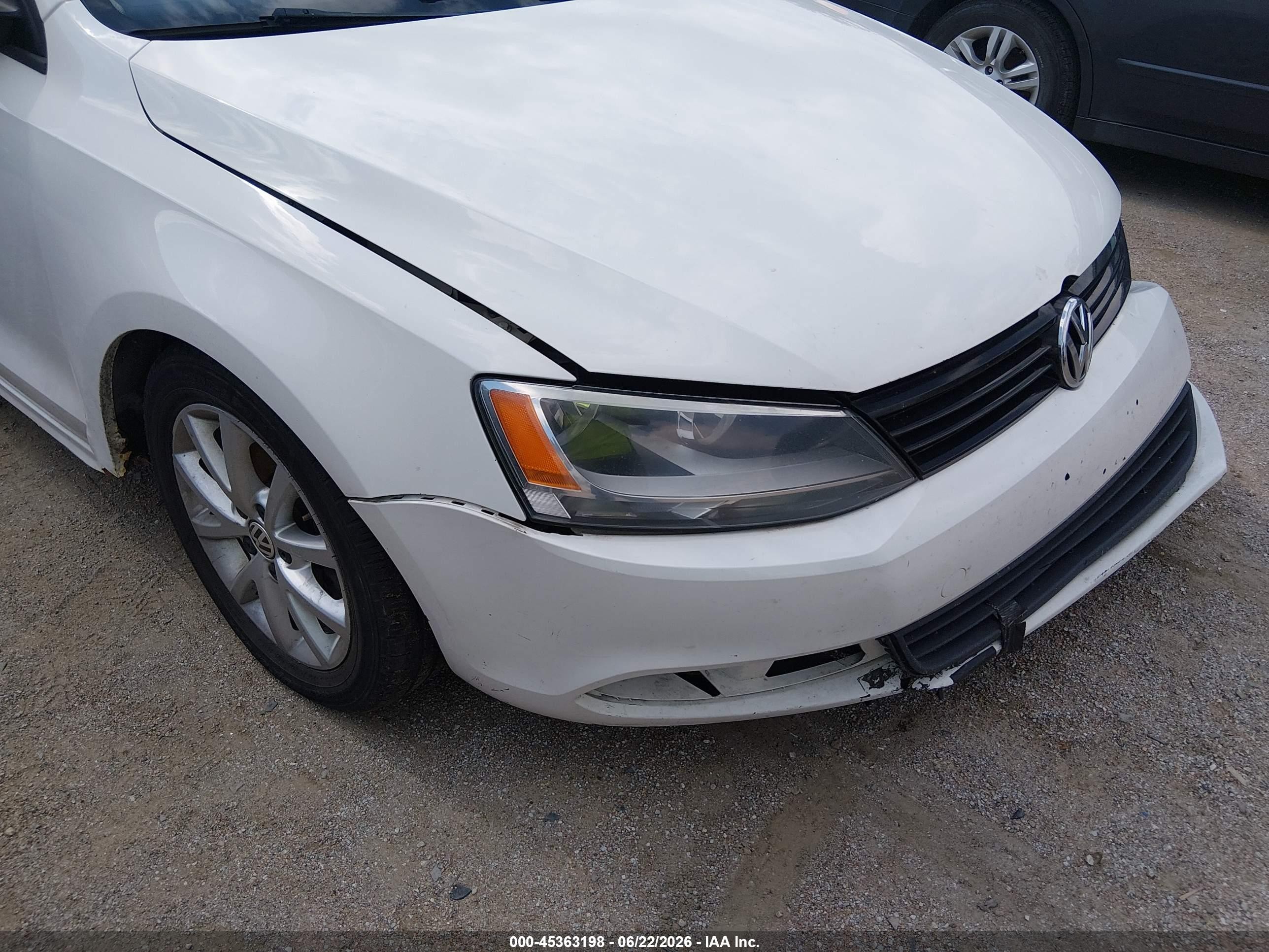 2012 Volkswagen Jetta 2.5l Se White vin: 3VWDX7AJ1CM345128