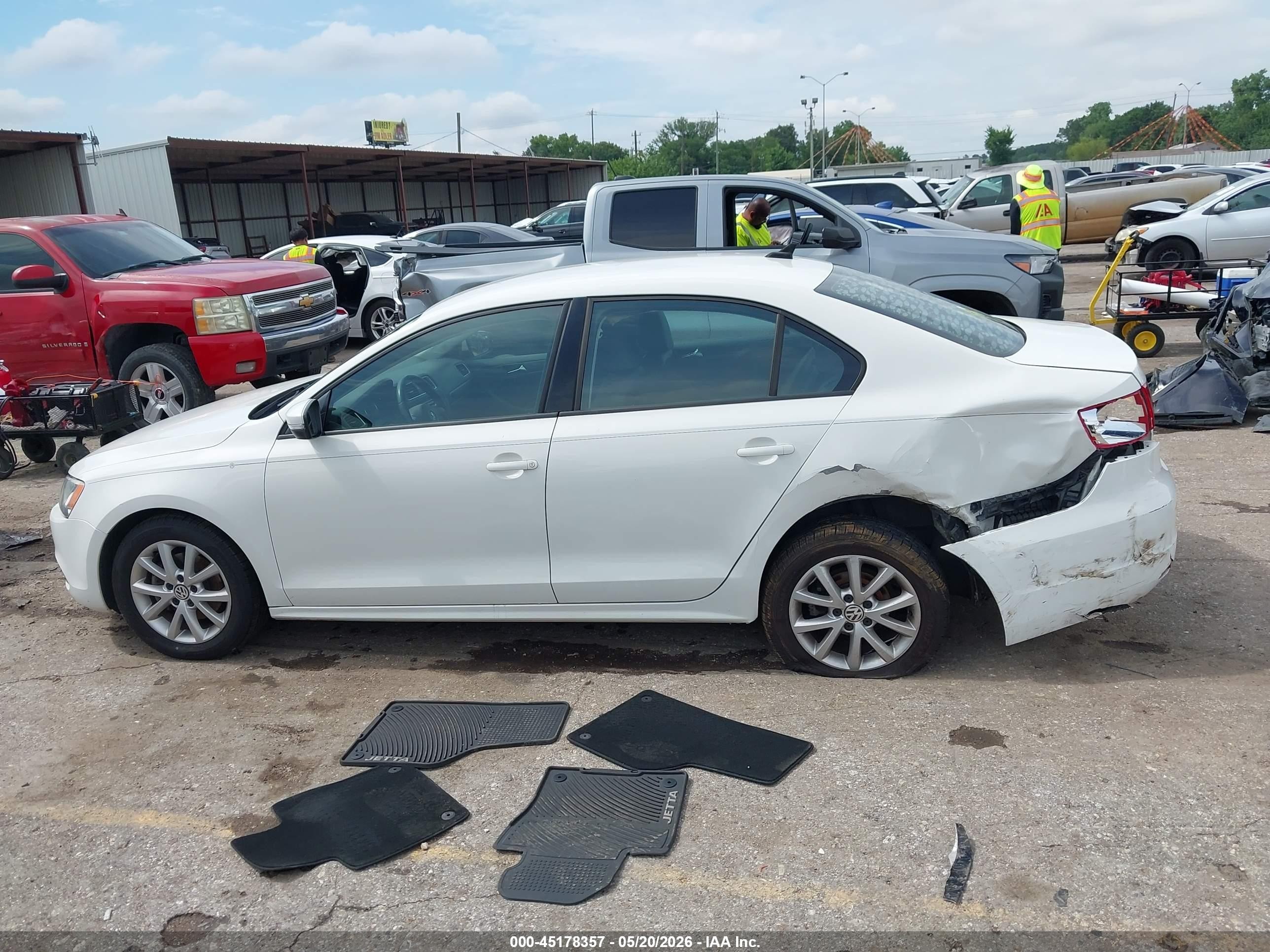 2012 Volkswagen Jetta 2.5l Se White vin: 3VWDX7AJ1CM356940