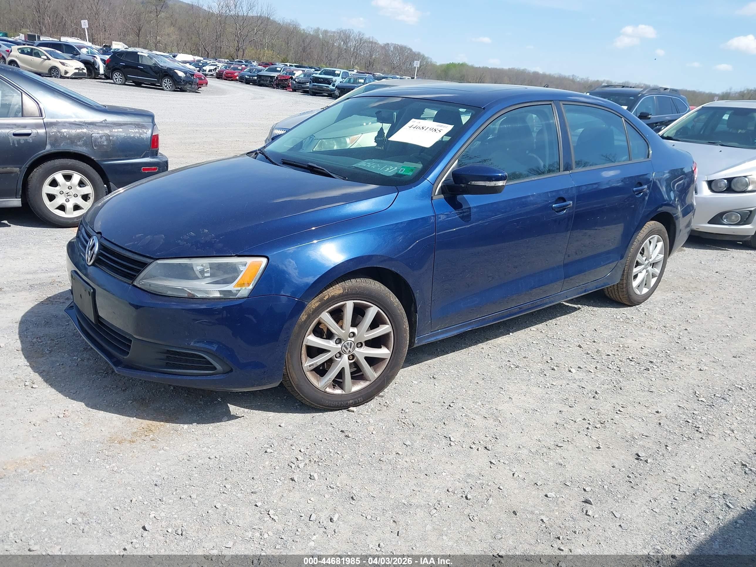2012 Volkswagen Jetta 2.5l Se Синий vin: 3VWDX7AJ1CM452129