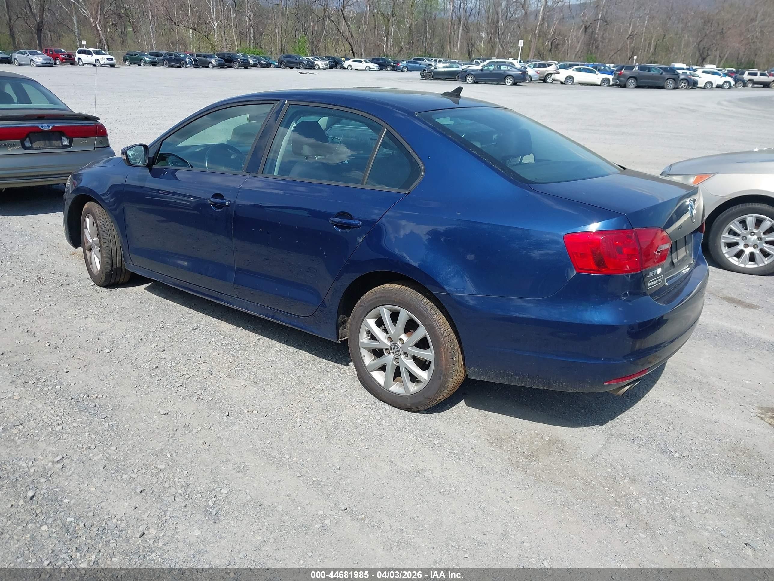 2012 Volkswagen Jetta 2.5l Se Синий vin: 3VWDX7AJ1CM452129
