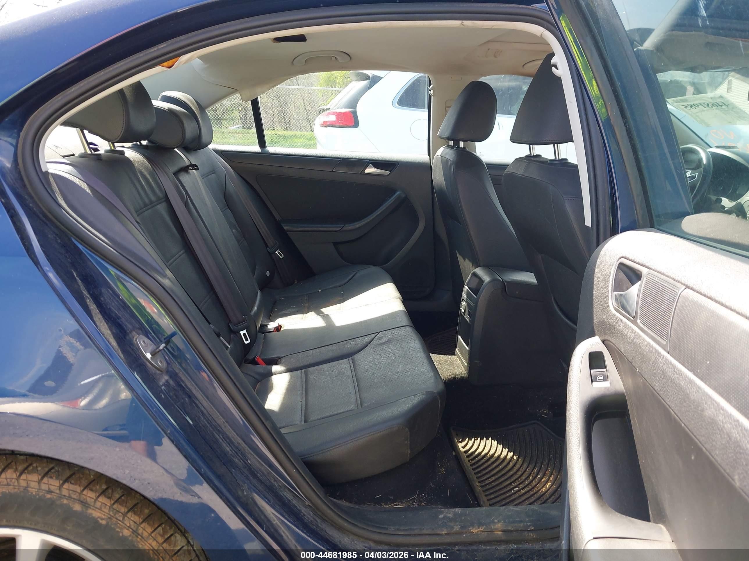 2012 Volkswagen Jetta 2.5l Se Синий vin: 3VWDX7AJ1CM452129