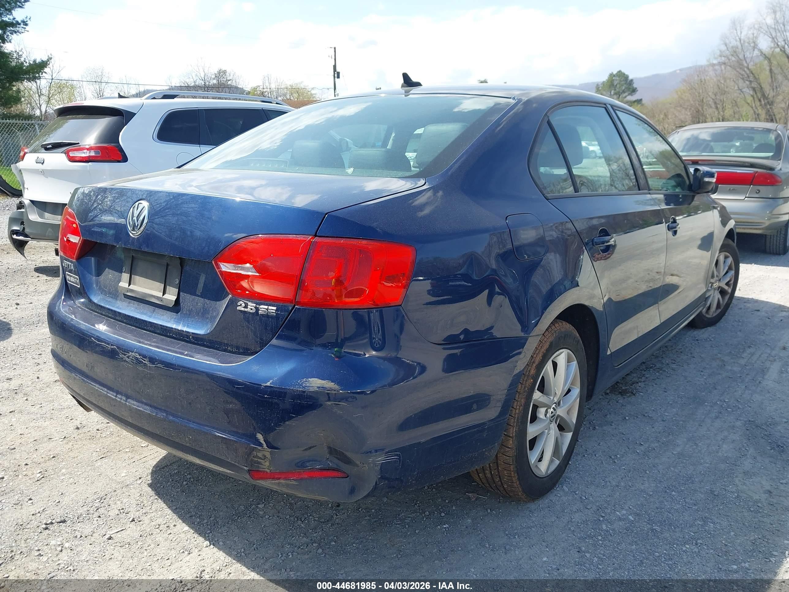 2012 Volkswagen Jetta 2.5l Se Синий vin: 3VWDX7AJ1CM452129