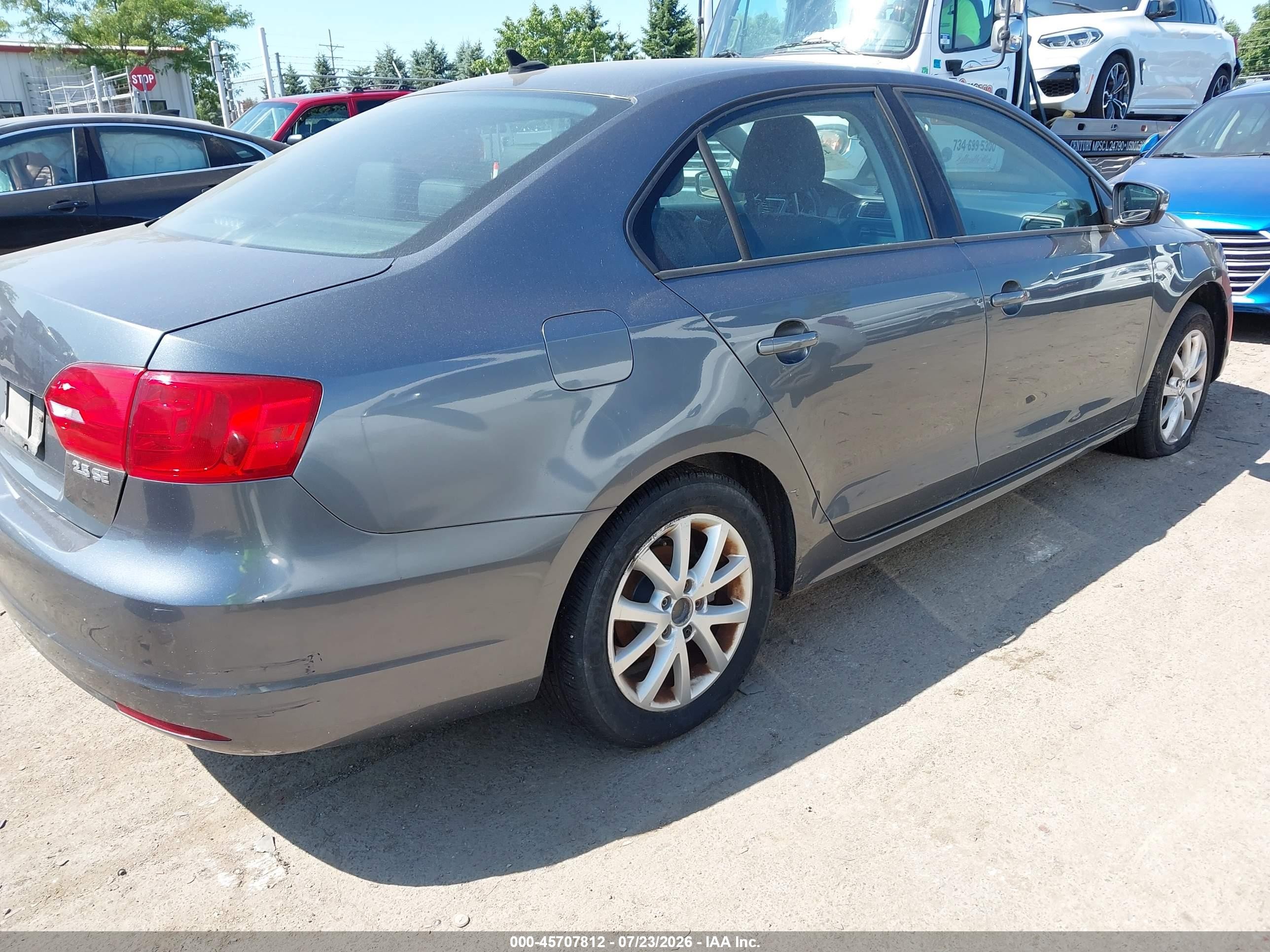 2012 Volkswagen Jetta 2.5l Se Gray vin: 3VWDX7AJ1CM468783