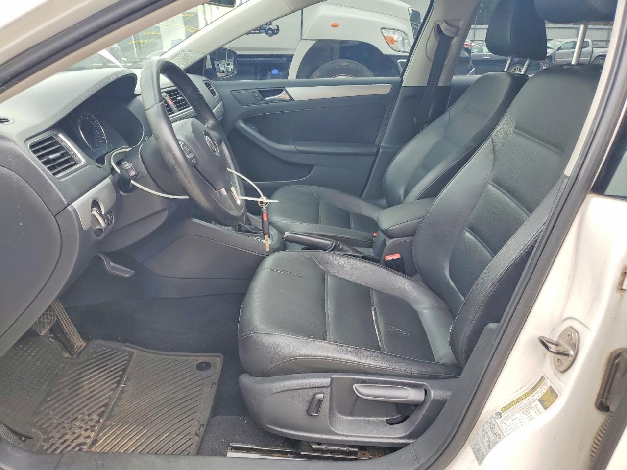 2013 Volkswagen Jetta Se Белый vin: 3VWDX7AJ1DM252742