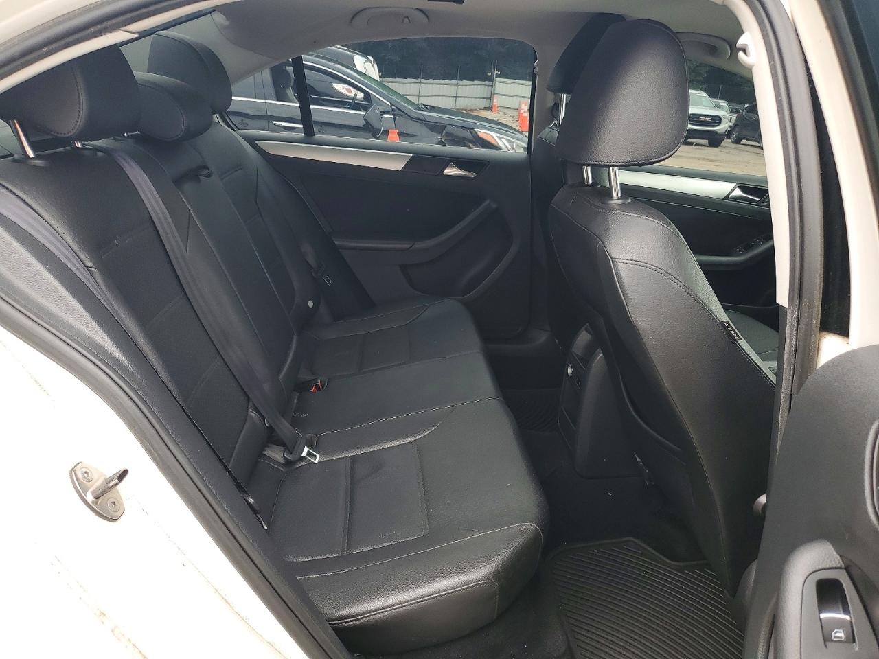 2013 Volkswagen Jetta Se Белый vin: 3VWDX7AJ1DM252742