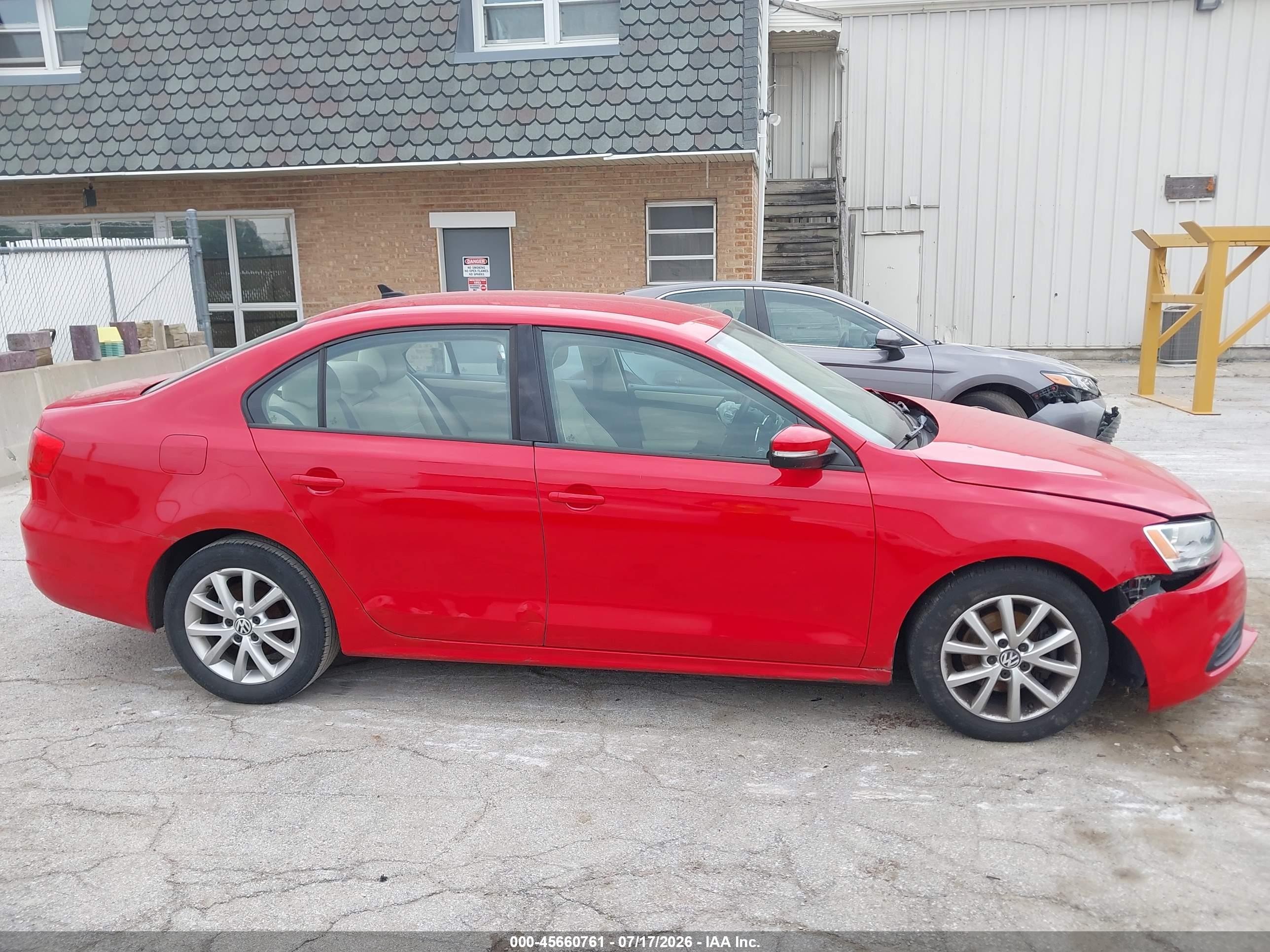 2012 Volkswagen Jetta 2.5l Se Красный vin: 3VWDX7AJ2CM307956