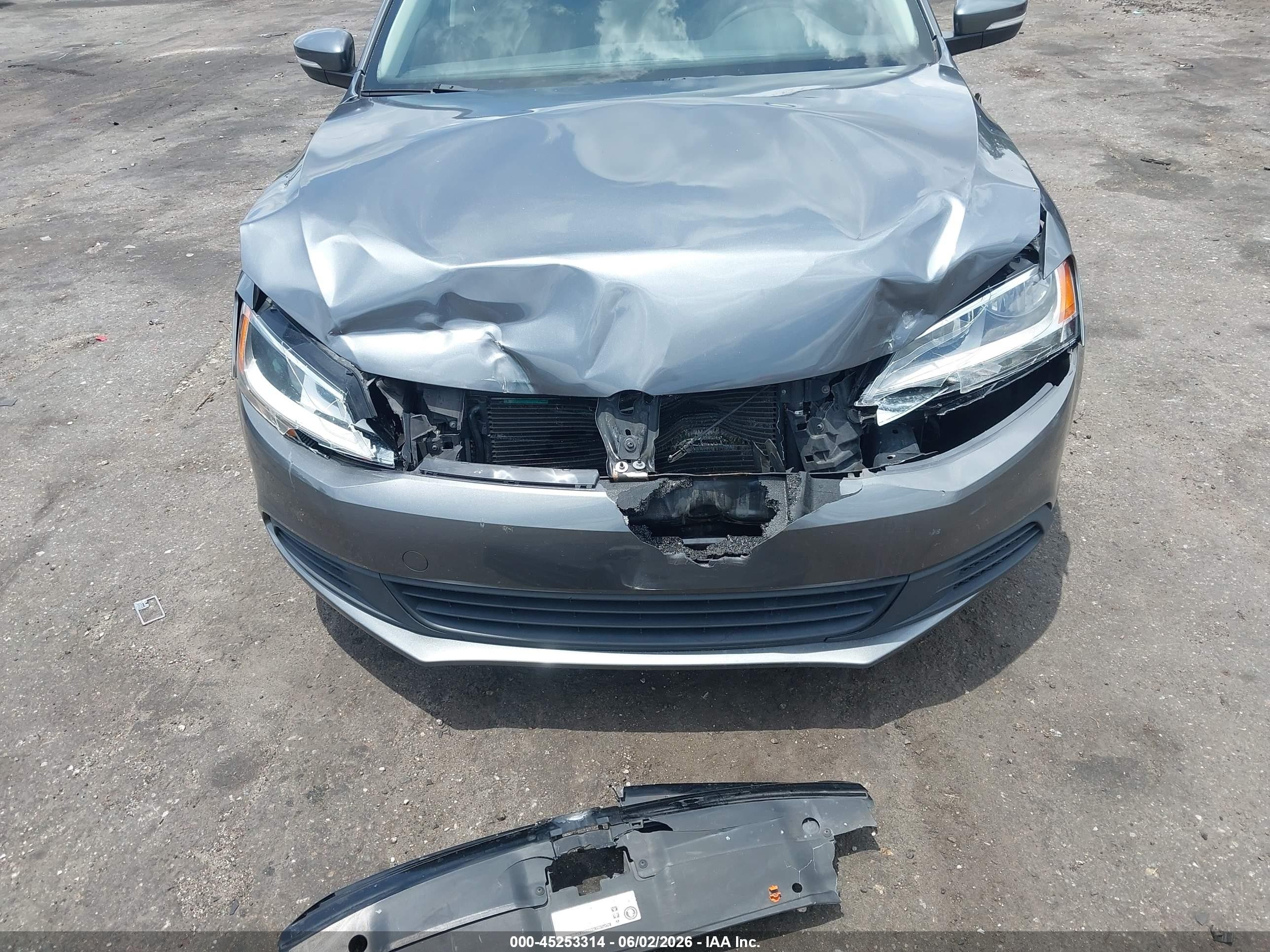 2012 Volkswagen Jetta 2.5l Se Серый vin: 3VWDX7AJ2CM327902