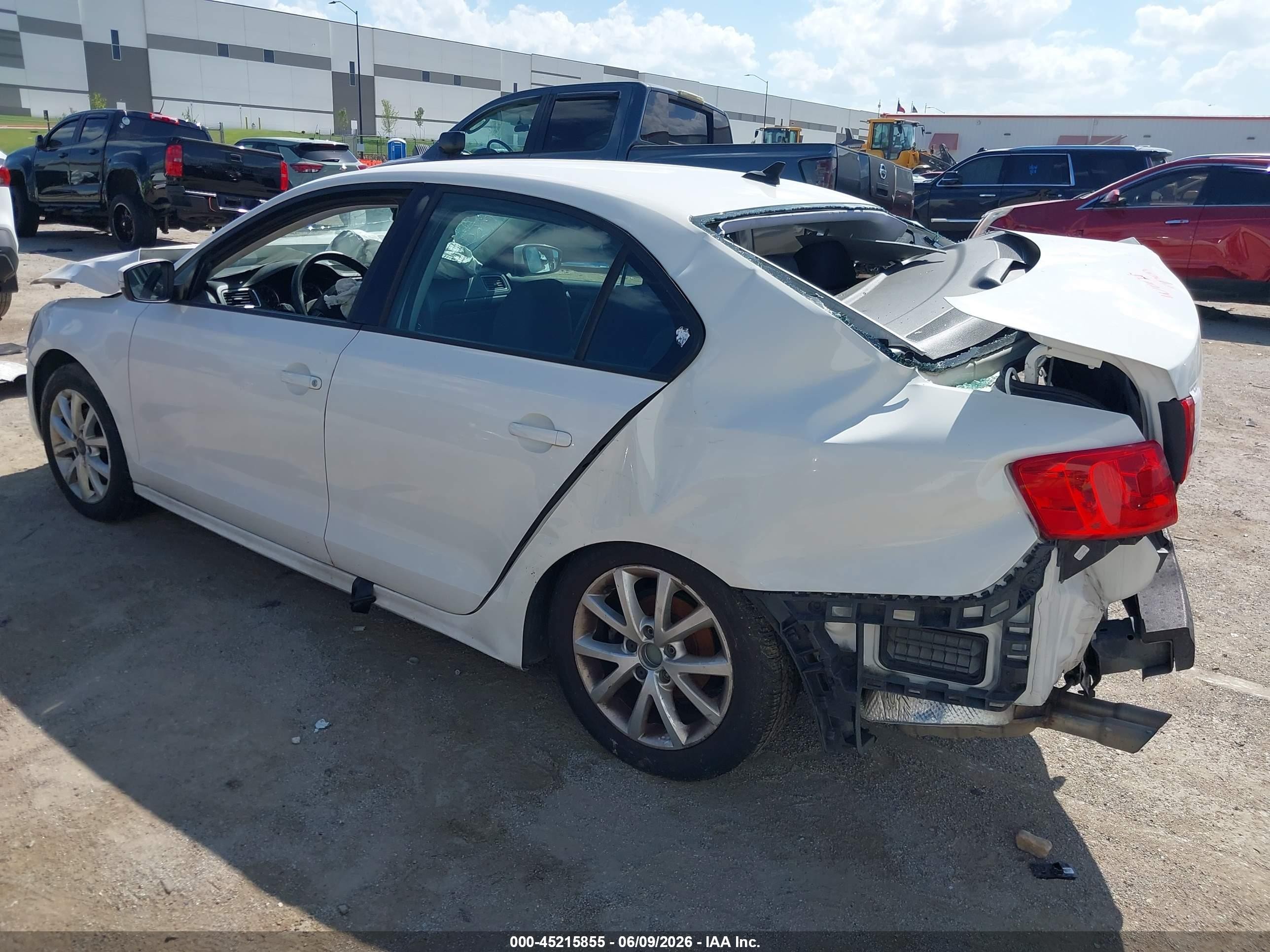 2012 Volkswagen Jetta 2.5l Se White vin: 3VWDX7AJ2CM359667