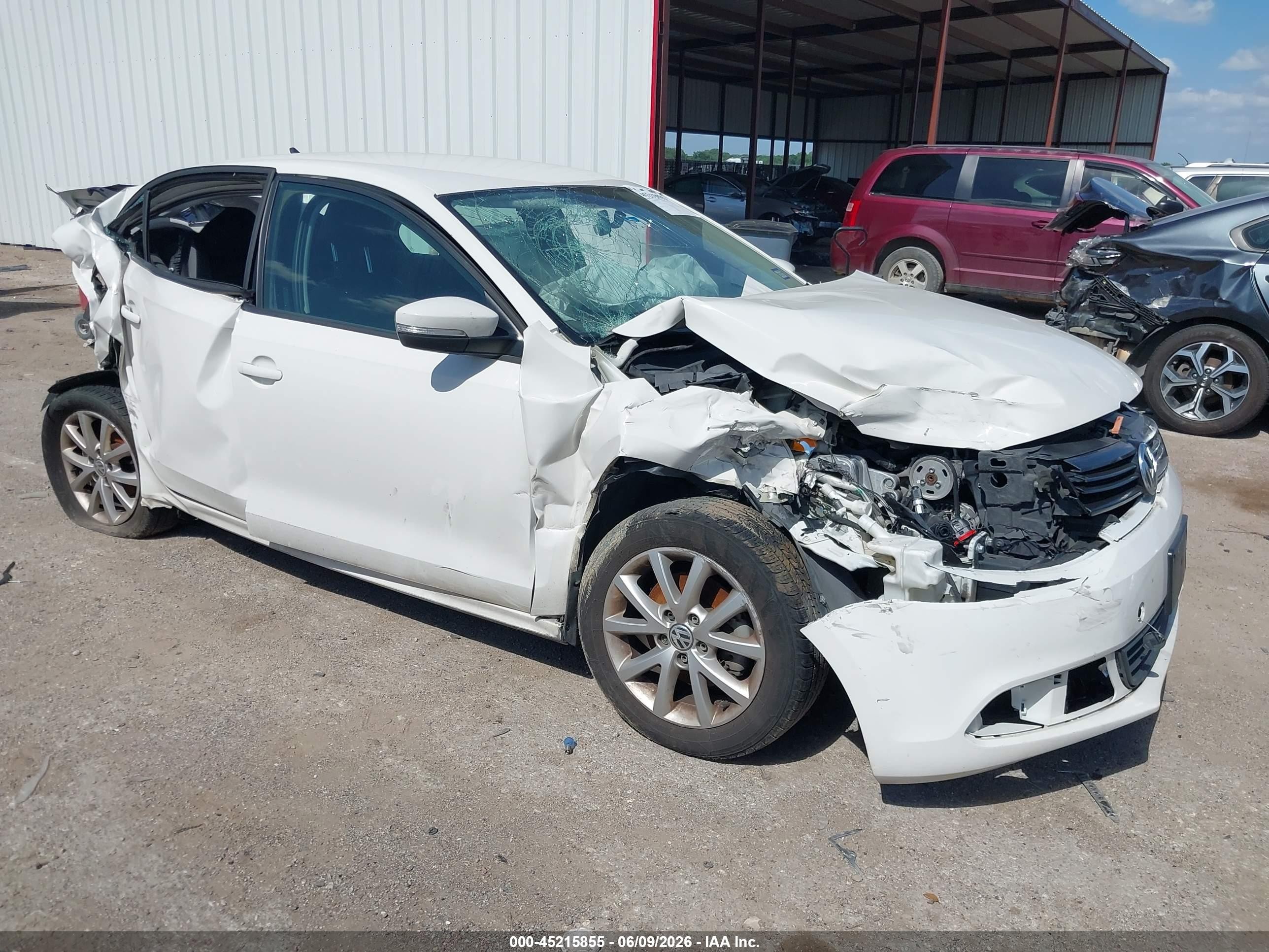 2012 Volkswagen Jetta 2.5l Se White vin: 3VWDX7AJ2CM359667