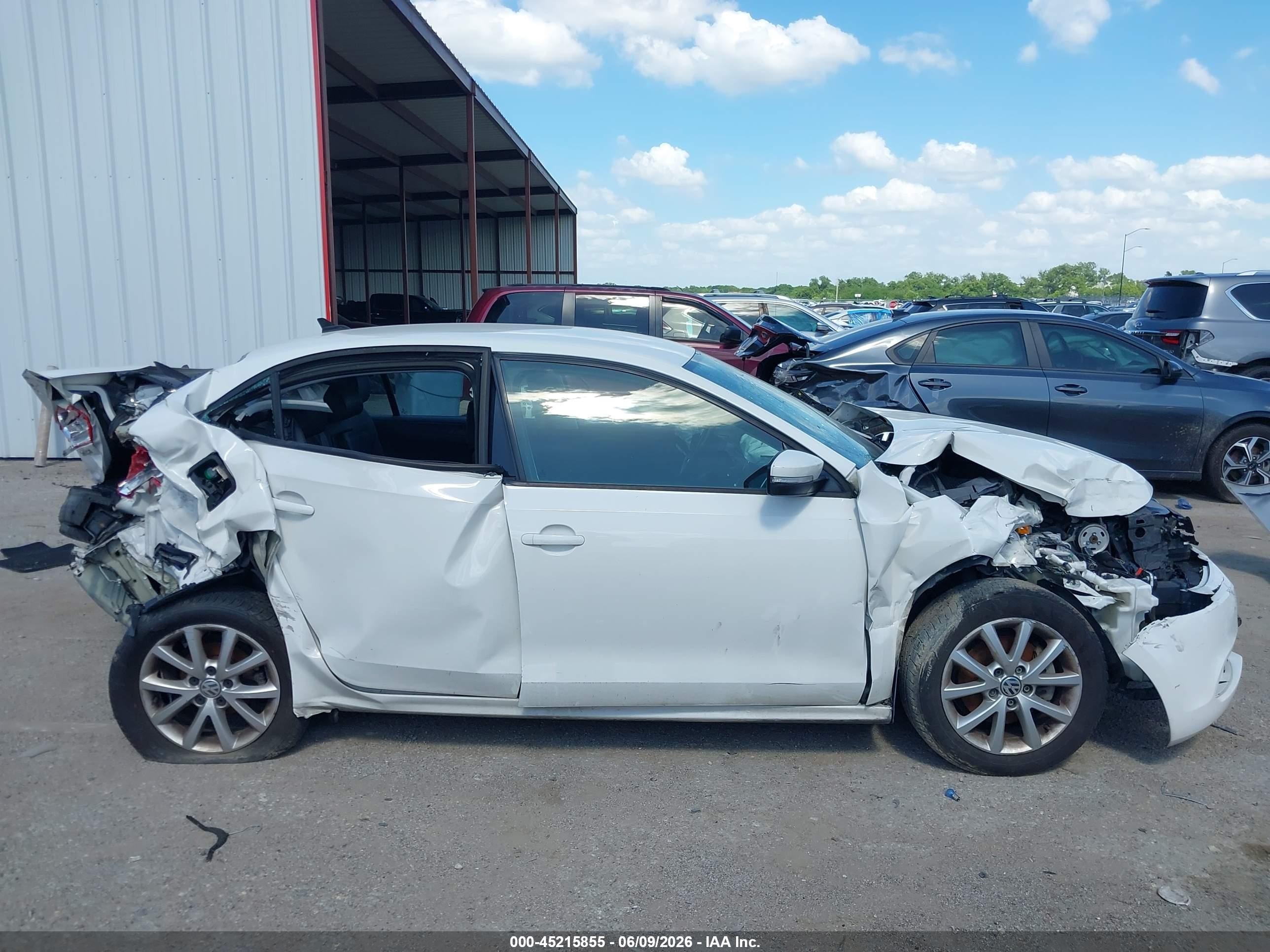 2012 Volkswagen Jetta 2.5l Se White vin: 3VWDX7AJ2CM359667