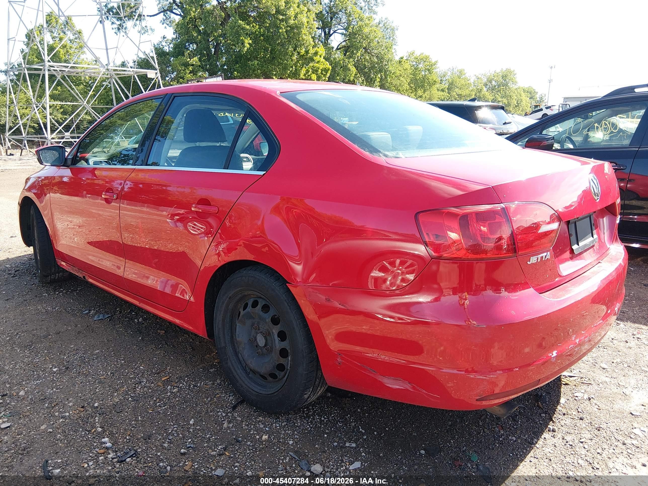 2013 Volkswagen Jetta 2.5l Se Red vin: 3VWDX7AJ2DM369181