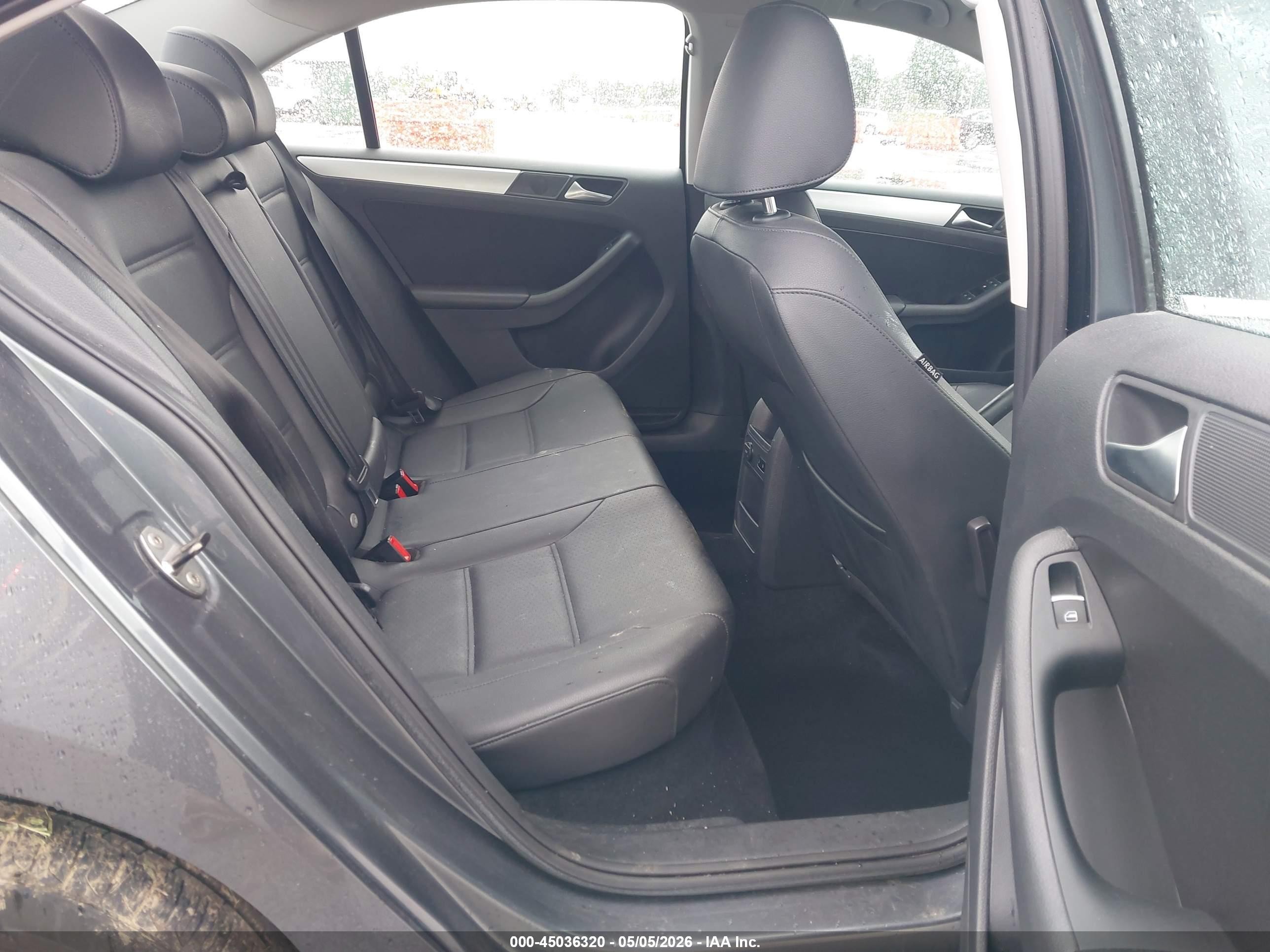 2013 Volkswagen Jetta 2.5l Se Gray vin: 3VWDX7AJ2DM383999