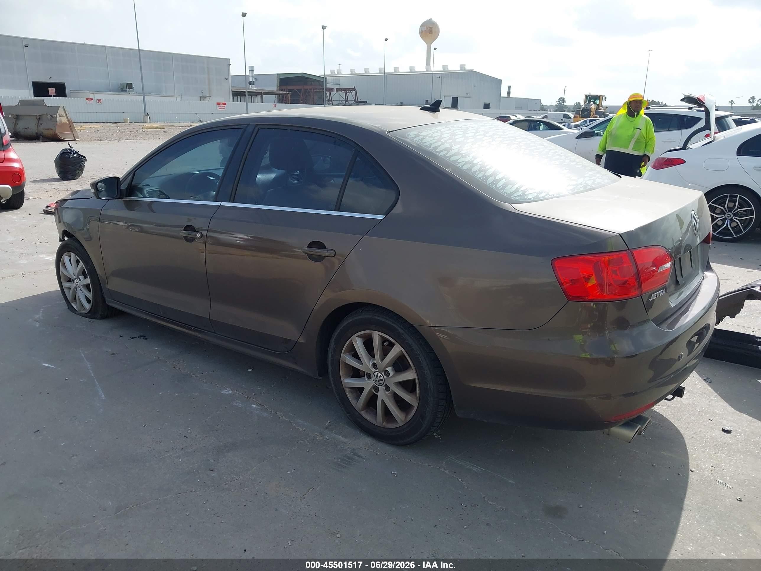 2013 Volkswagen Jetta 2.5l Se Brown vin: 3VWDX7AJ2DM445482