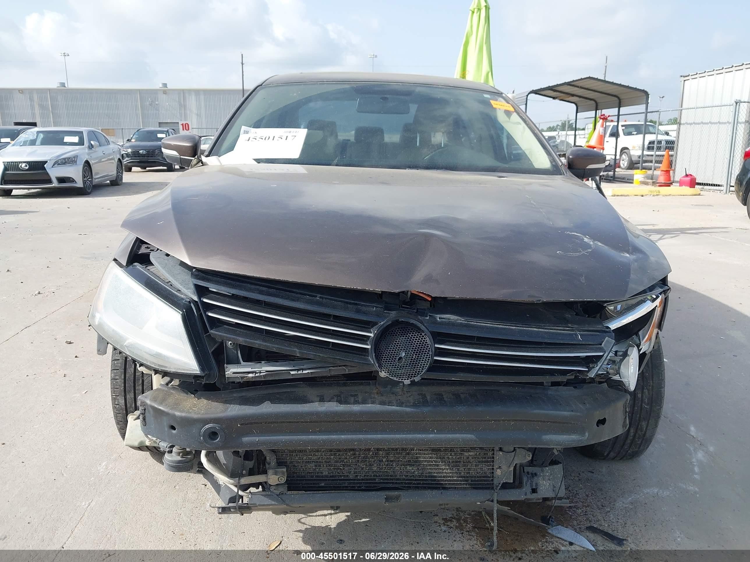 2013 Volkswagen Jetta 2.5l Se Brown vin: 3VWDX7AJ2DM445482