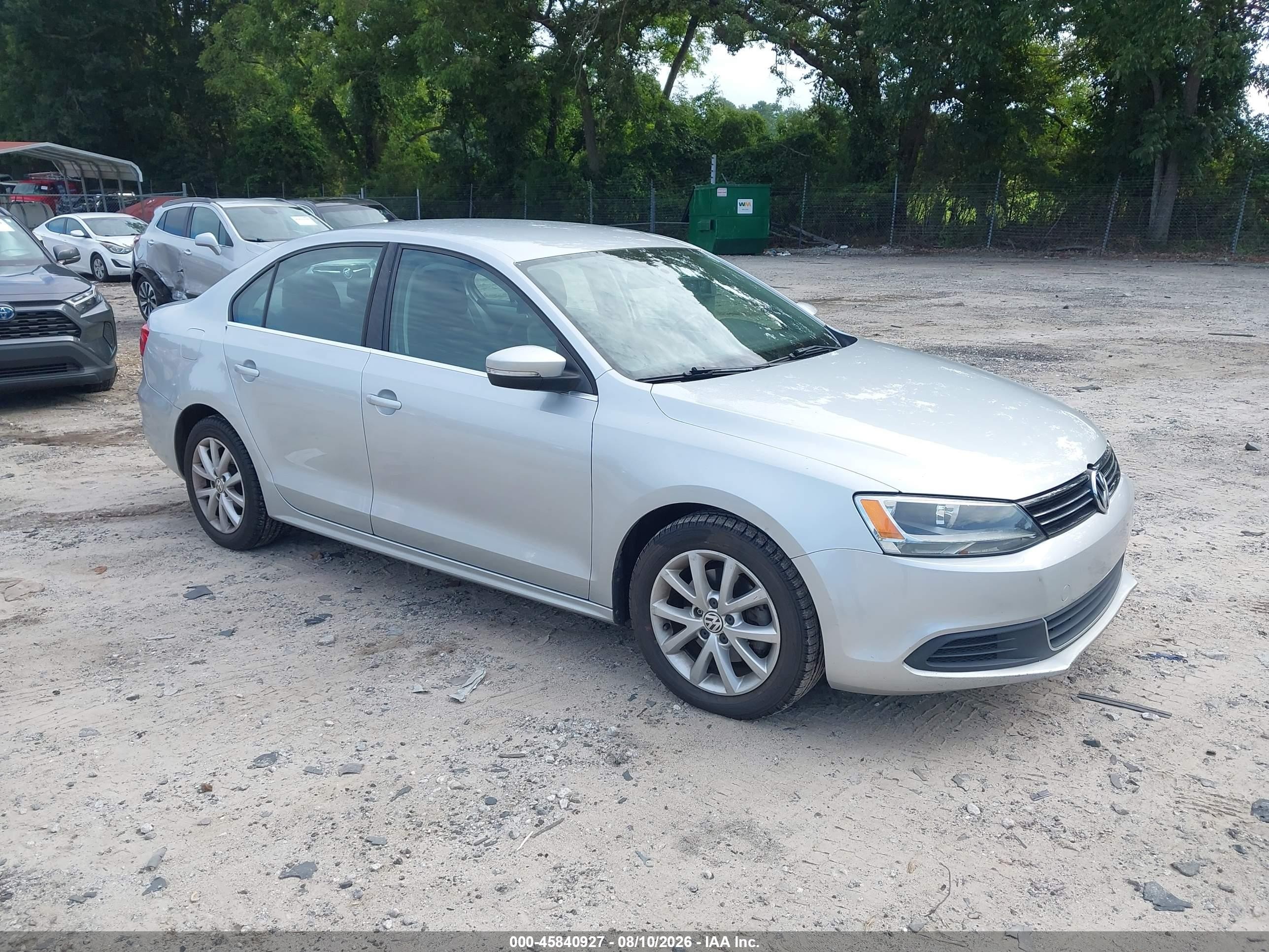 3VWDX7AJ2DM450570
