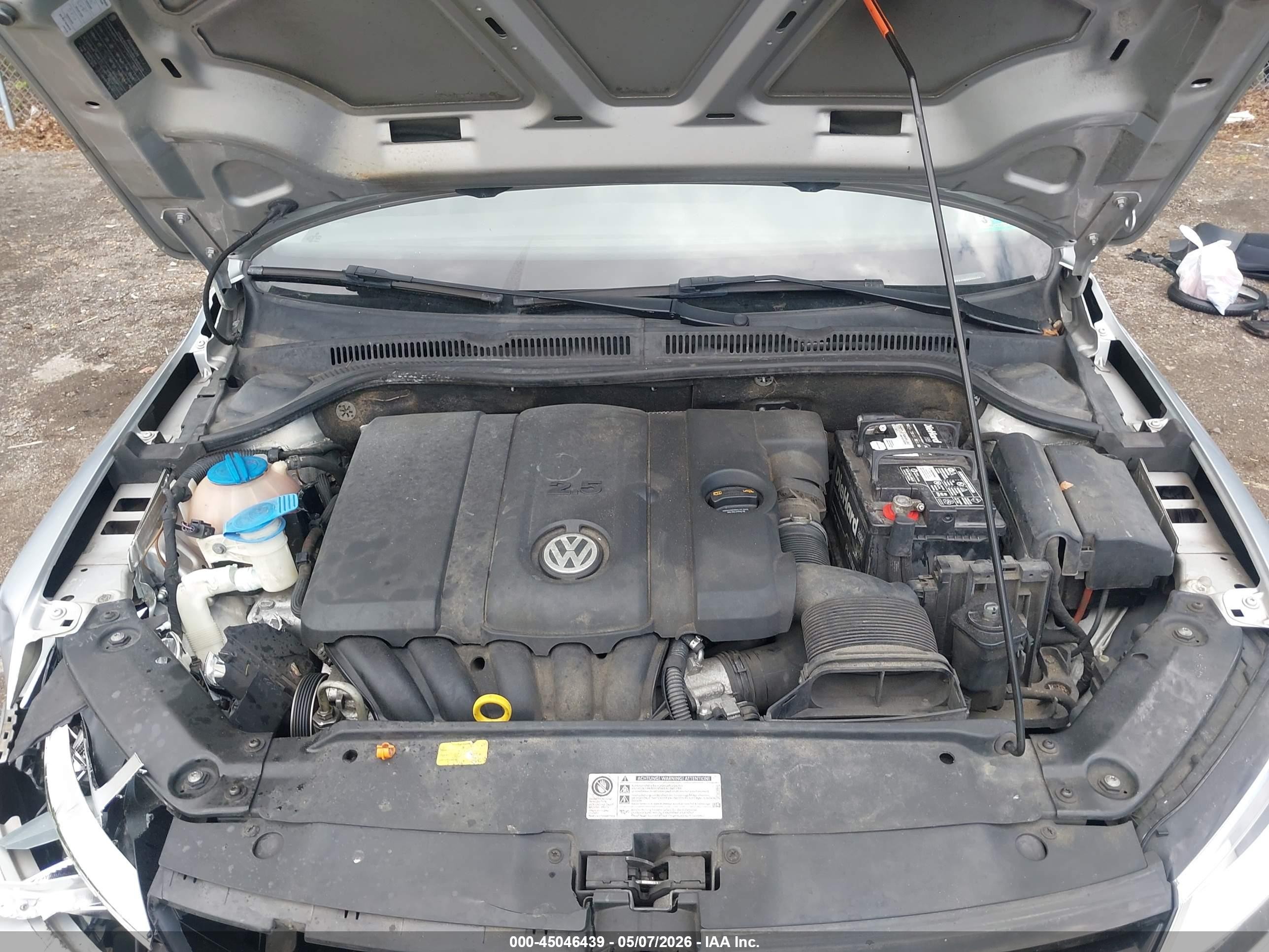 2011 Volkswagen Jetta 2.5l Se Silver vin: 3VWDX7AJ3BM326532