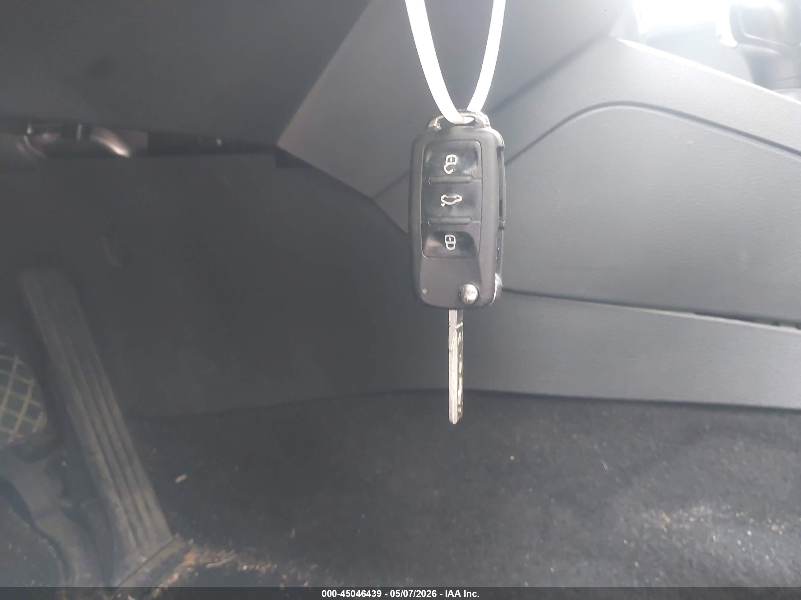 2011 Volkswagen Jetta 2.5l Se Silver vin: 3VWDX7AJ3BM326532