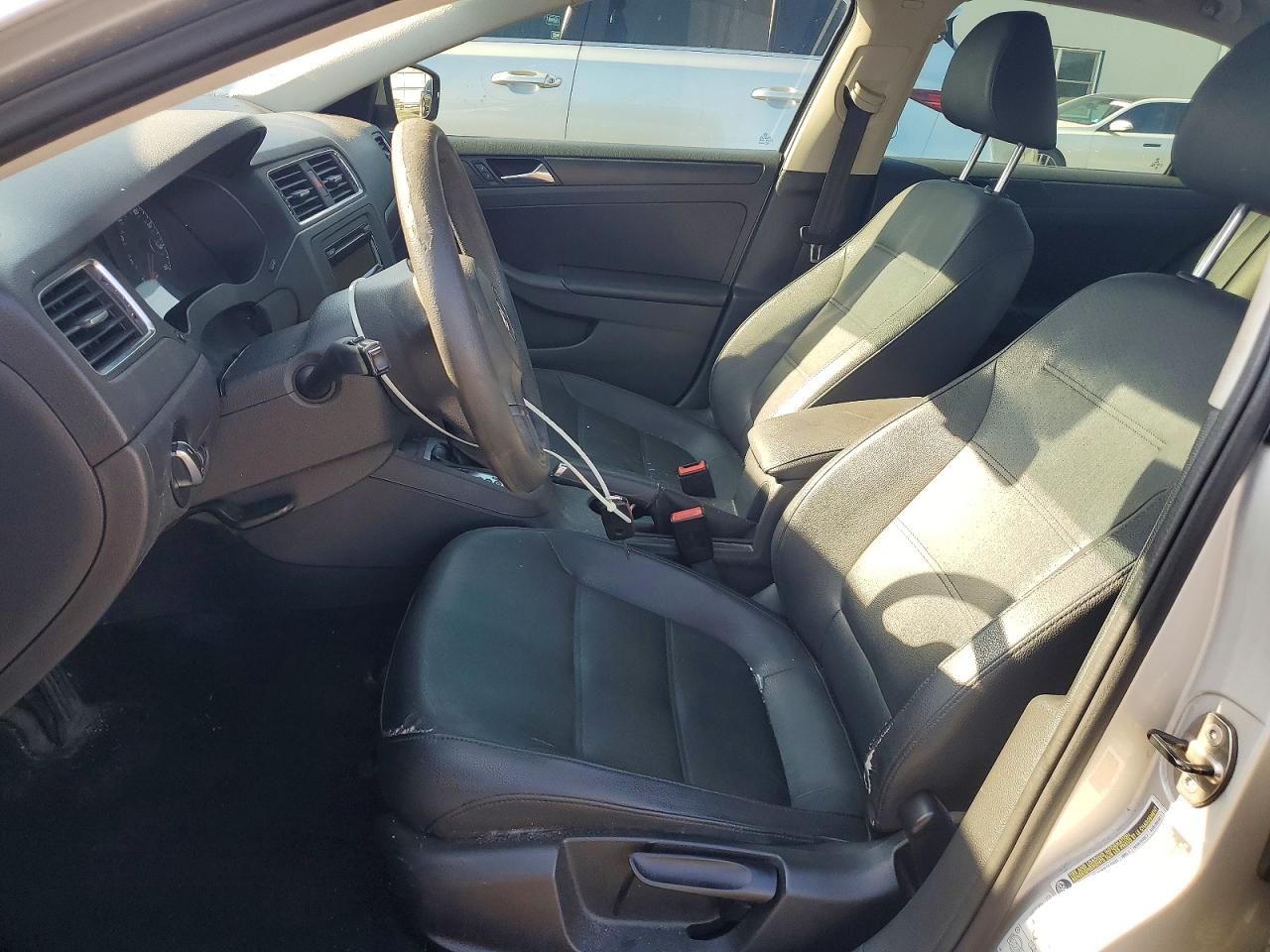 2011 Volkswagen Jetta Se Серебряный vin: 3VWDX7AJ3BM393437