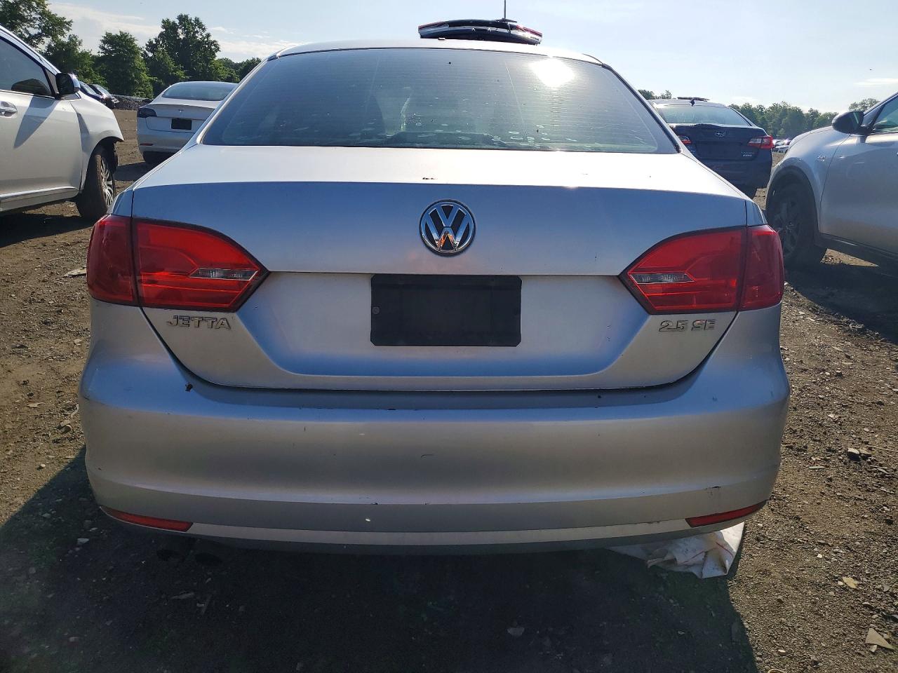 2011 Volkswagen Jetta Se Серебряный vin: 3VWDX7AJ3BM393437