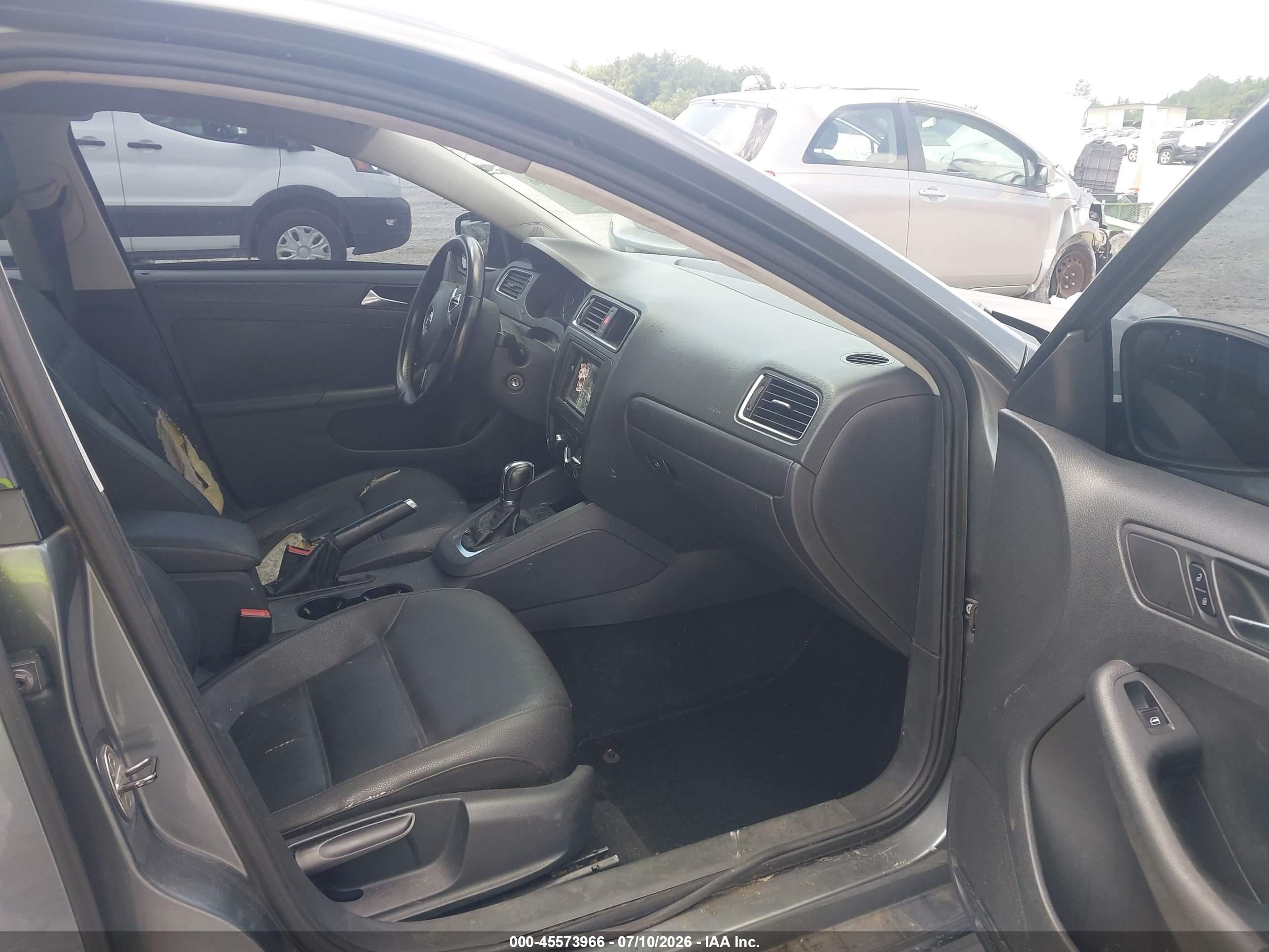 2012 Volkswagen Jetta 2.5l Se Gray vin: 3VWDX7AJ3CM107085