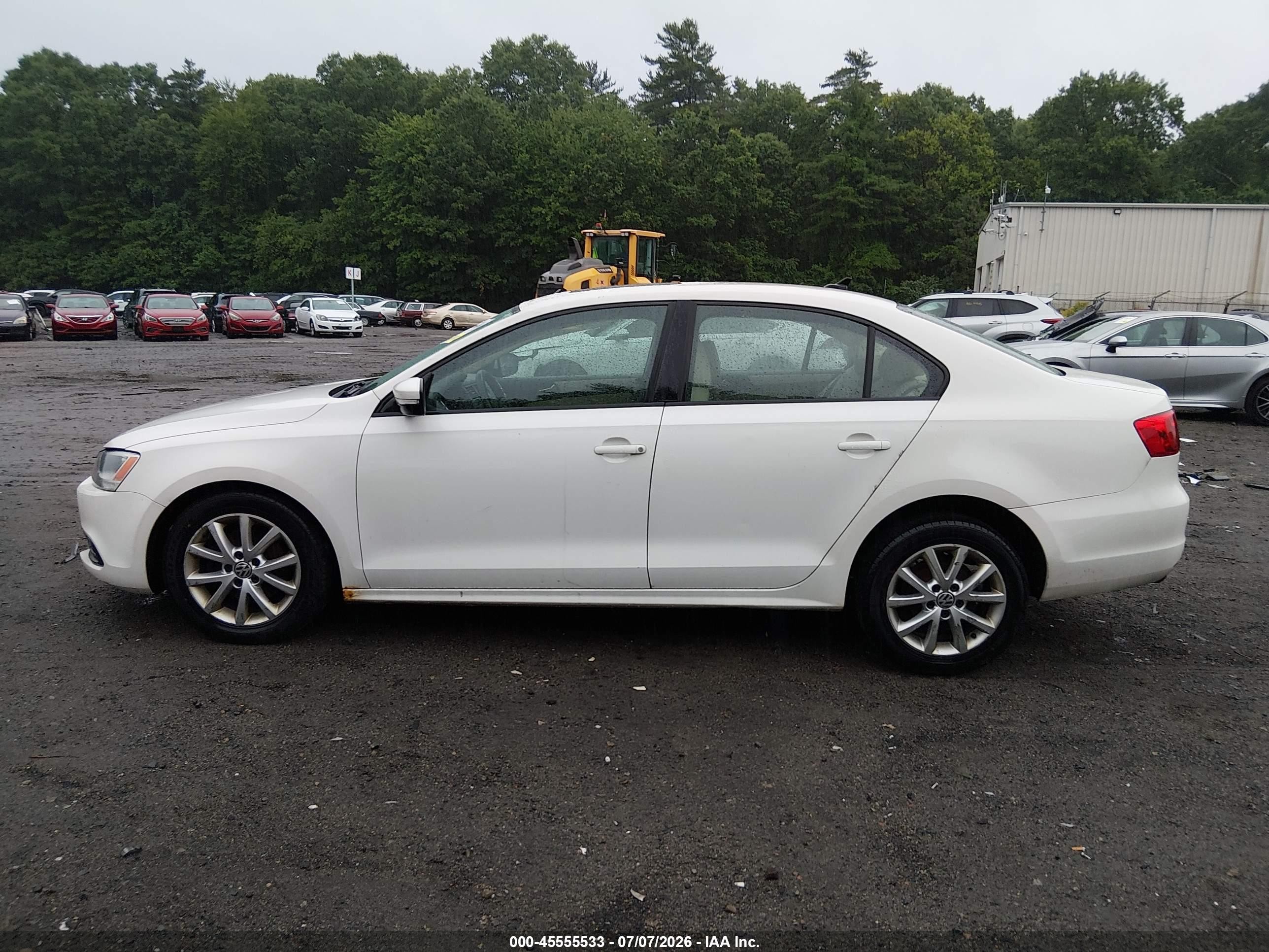 2012 Volkswagen Jetta 2.5l Se Белый vin: 3VWDX7AJ3CM341517