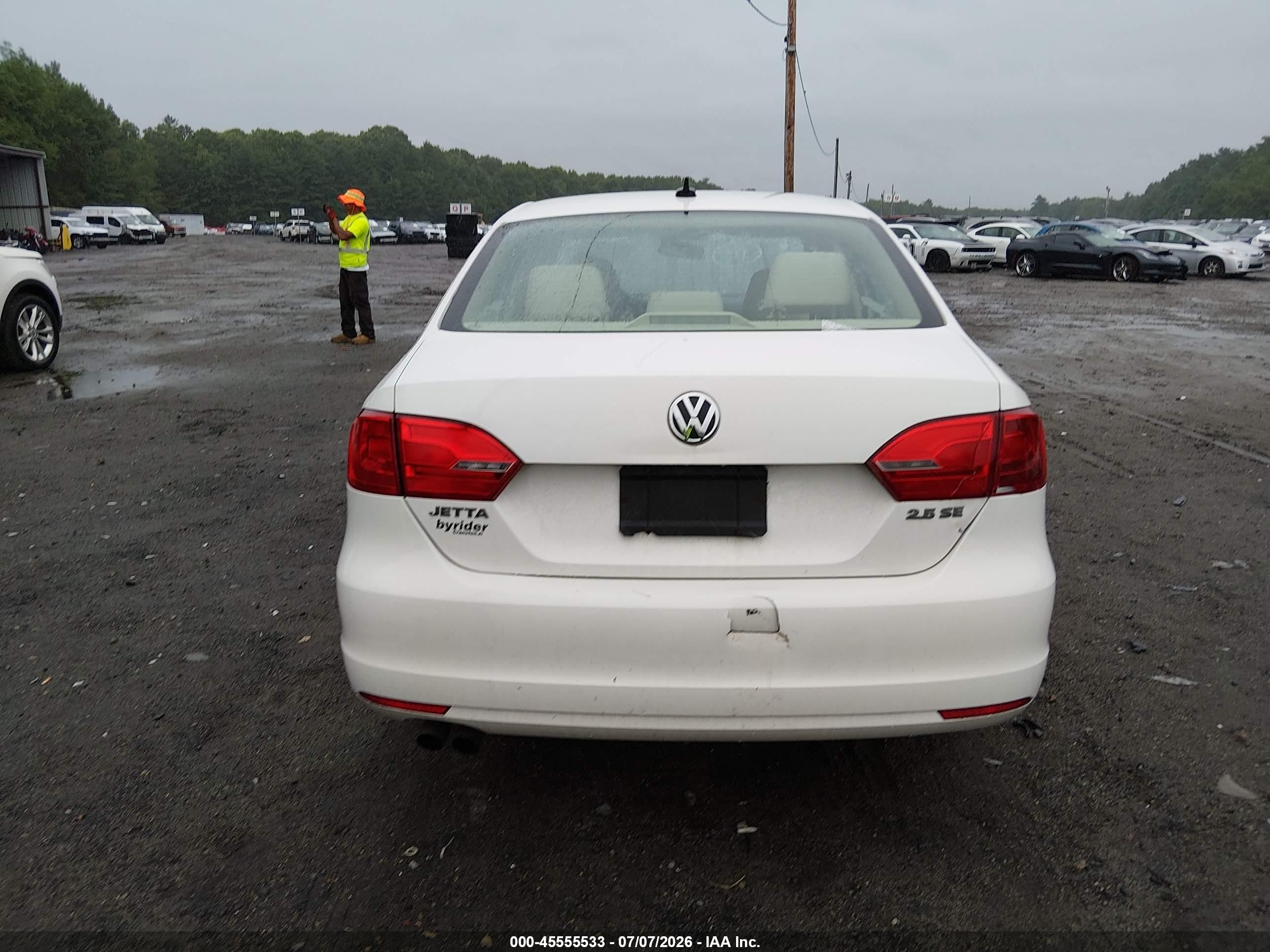 2012 Volkswagen Jetta 2.5l Se Белый vin: 3VWDX7AJ3CM341517