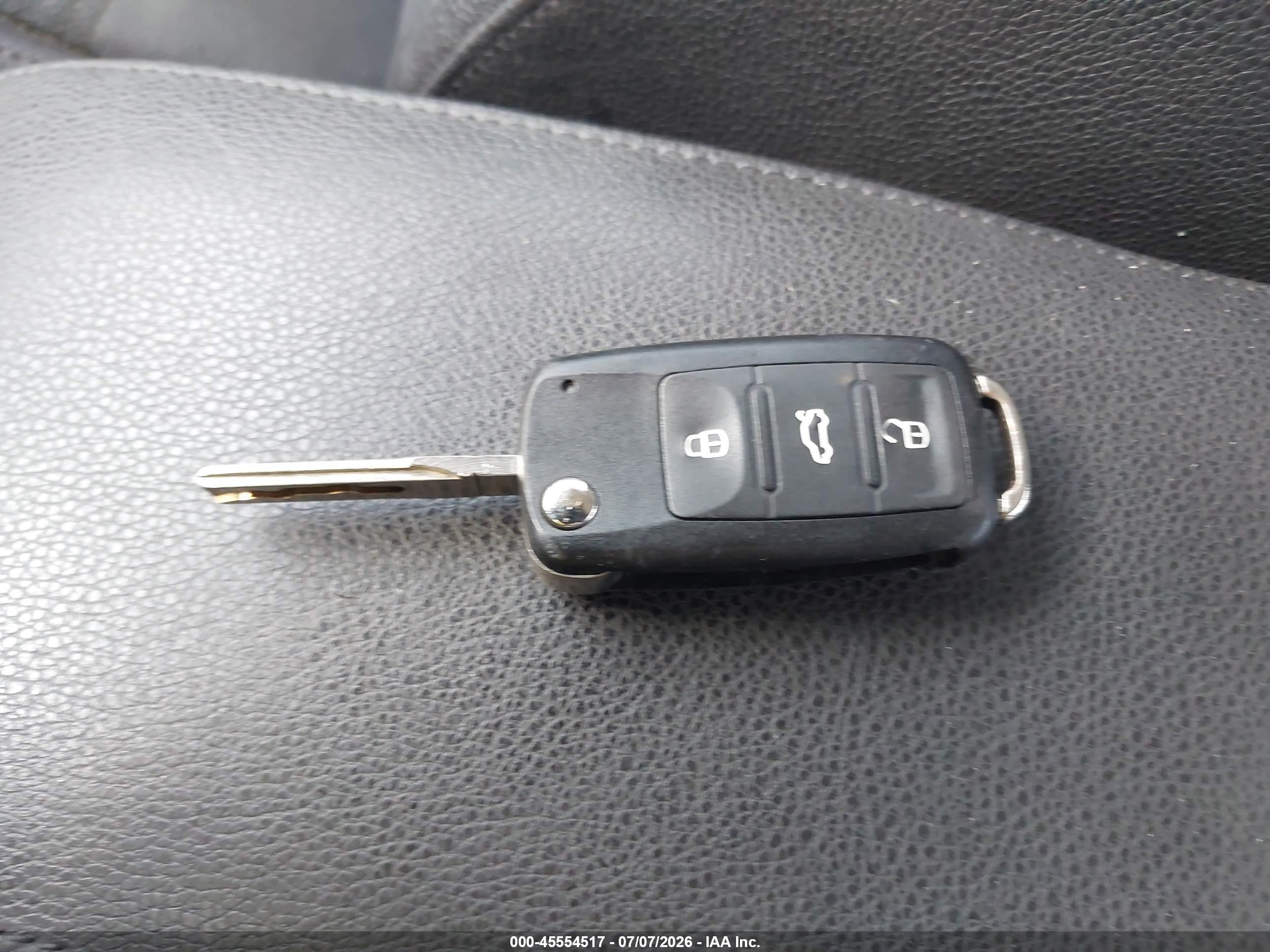 2012 Volkswagen Jetta 2.5l Se Silver vin: 3VWDX7AJ3CM351643