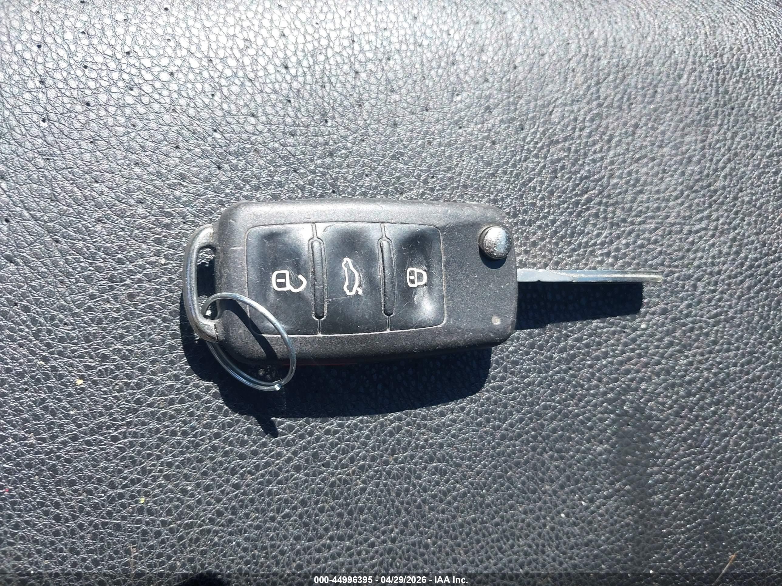 2012 Volkswagen Jetta 2.5l Se Silver vin: 3VWDX7AJ3CM417186