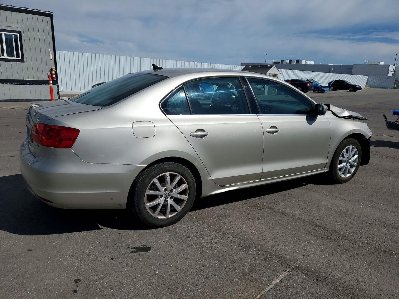 2013 Volkswagen Jetta Se Gold vin: 3VWDX7AJ3DM243010