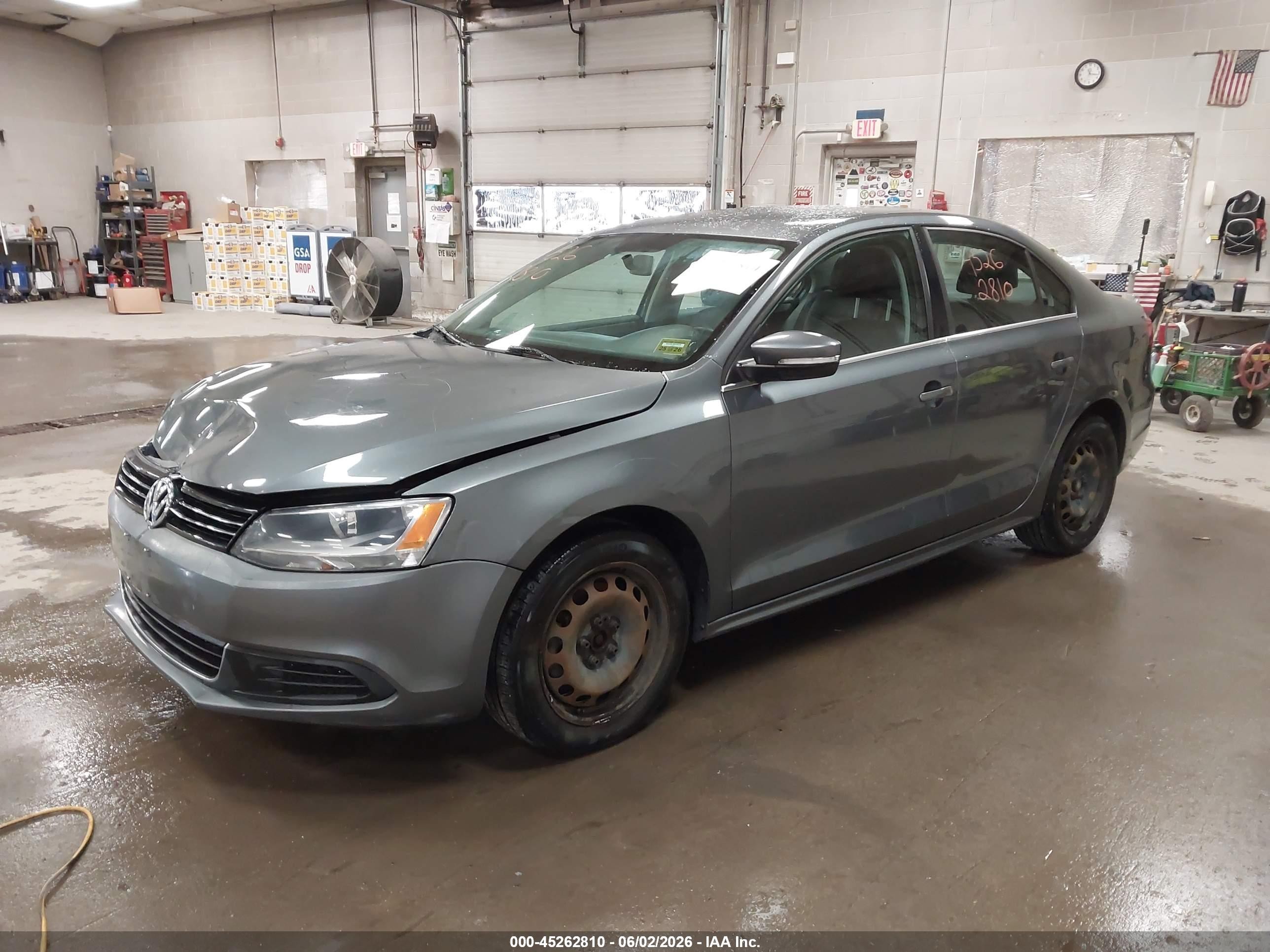 2013 Volkswagen Jetta 2.5l Se Gray vin: 3VWDX7AJ3DM256159