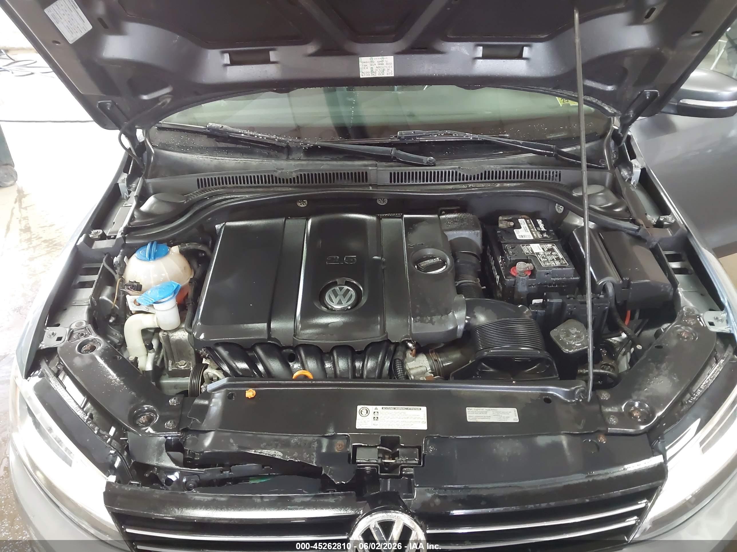 2013 Volkswagen Jetta 2.5l Se Gray vin: 3VWDX7AJ3DM256159