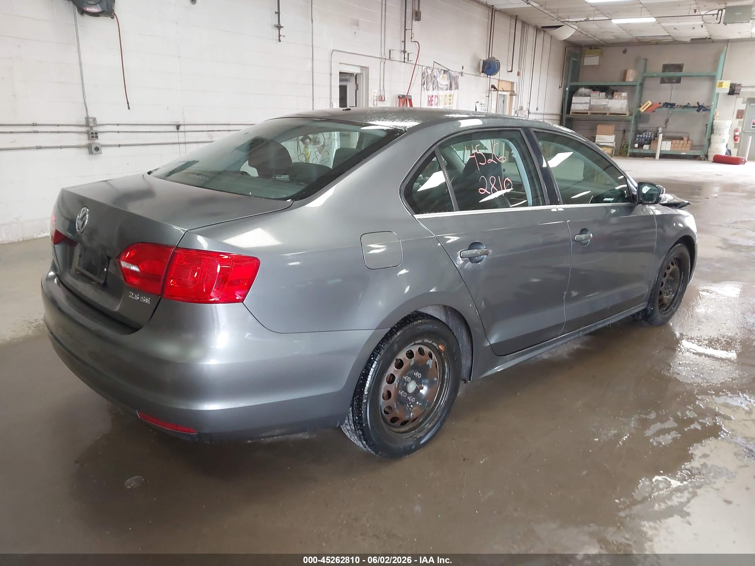 2013 Volkswagen Jetta 2.5l Se Gray vin: 3VWDX7AJ3DM256159