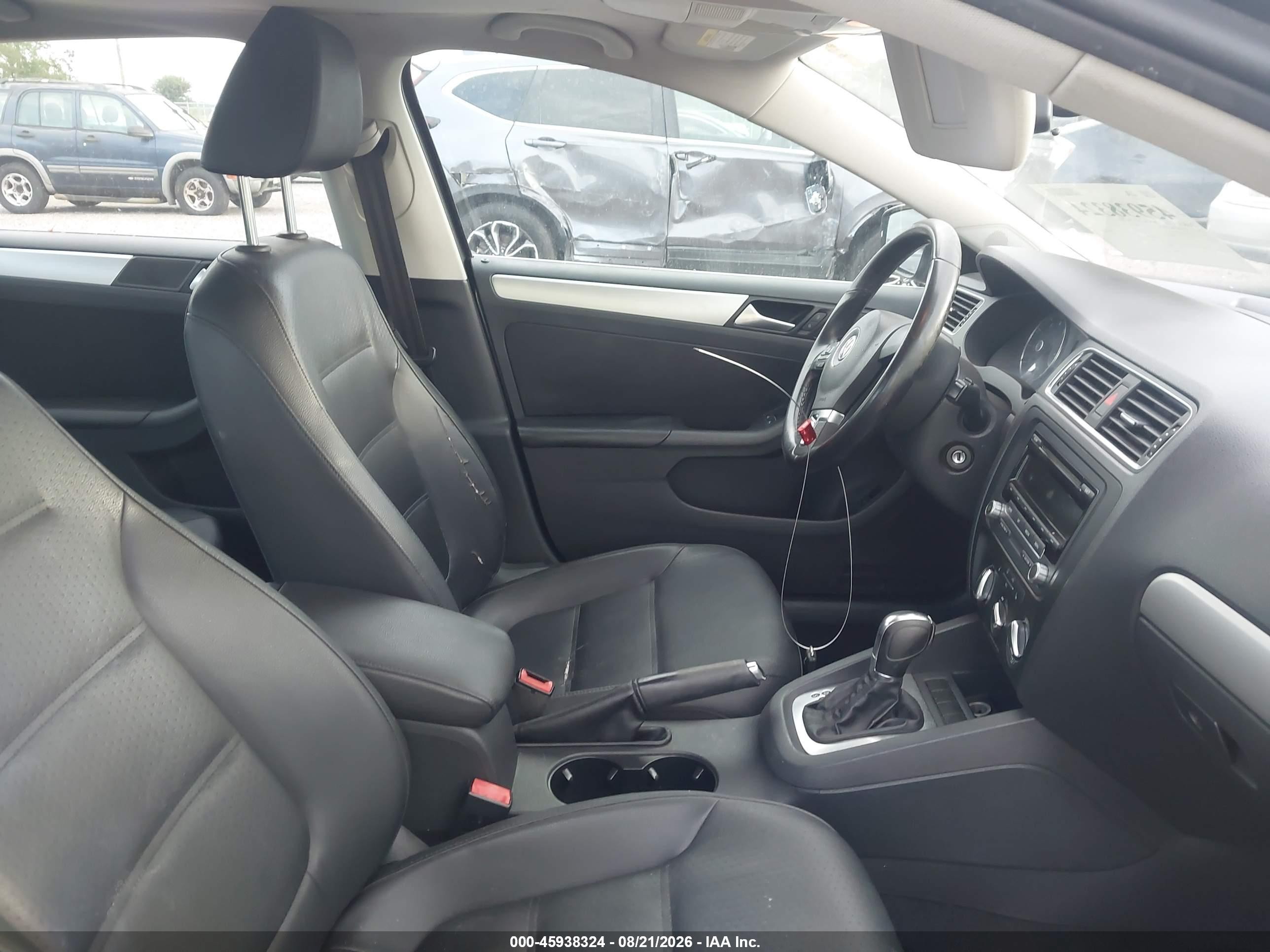 2013 Volkswagen Jetta 2.5l Se Gray vin: 3VWDX7AJ3DM285726