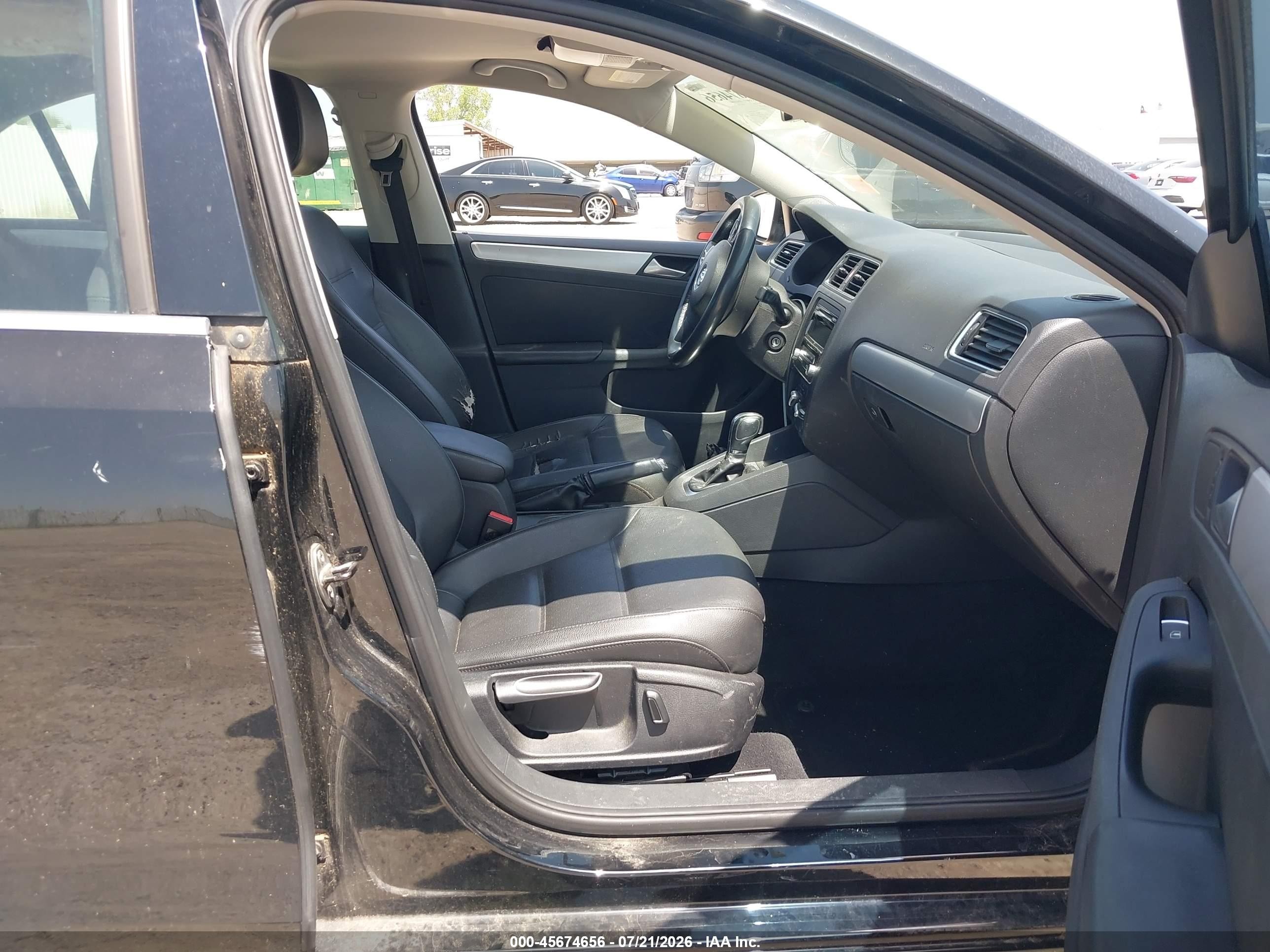 2013 Volkswagen Jetta 2.5l Se Черный vin: 3VWDX7AJ3DM370758