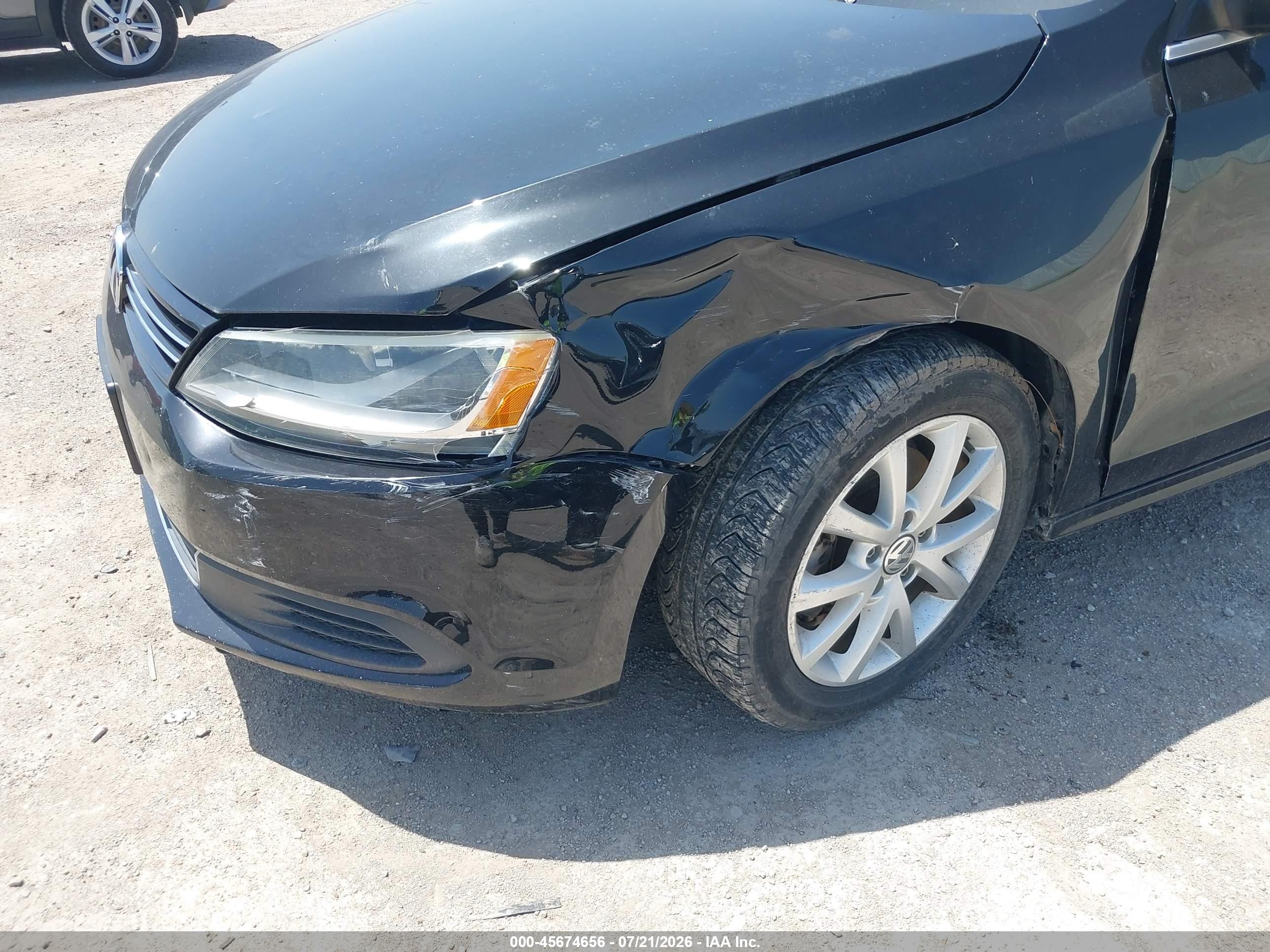2013 Volkswagen Jetta 2.5l Se Черный vin: 3VWDX7AJ3DM370758