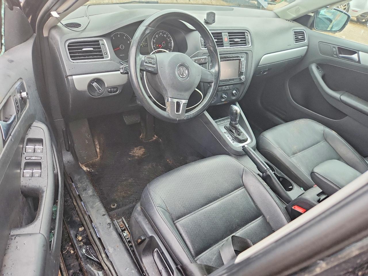 2013 Volkswagen Jetta Se Black vin: 3VWDX7AJ3DM428450