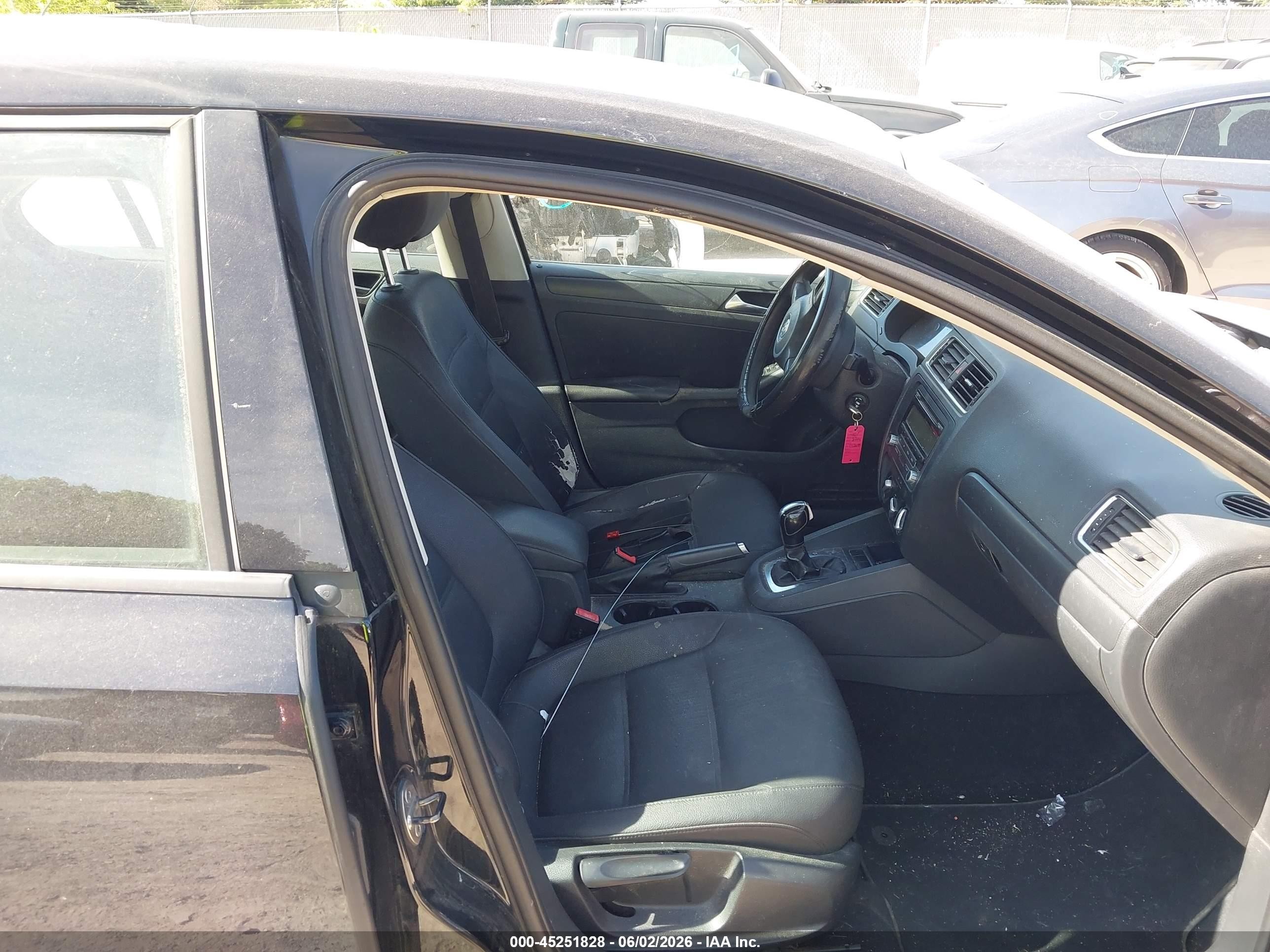 2011 Volkswagen Jetta 2.5l Se Black vin: 3VWDX7AJ4BM072698