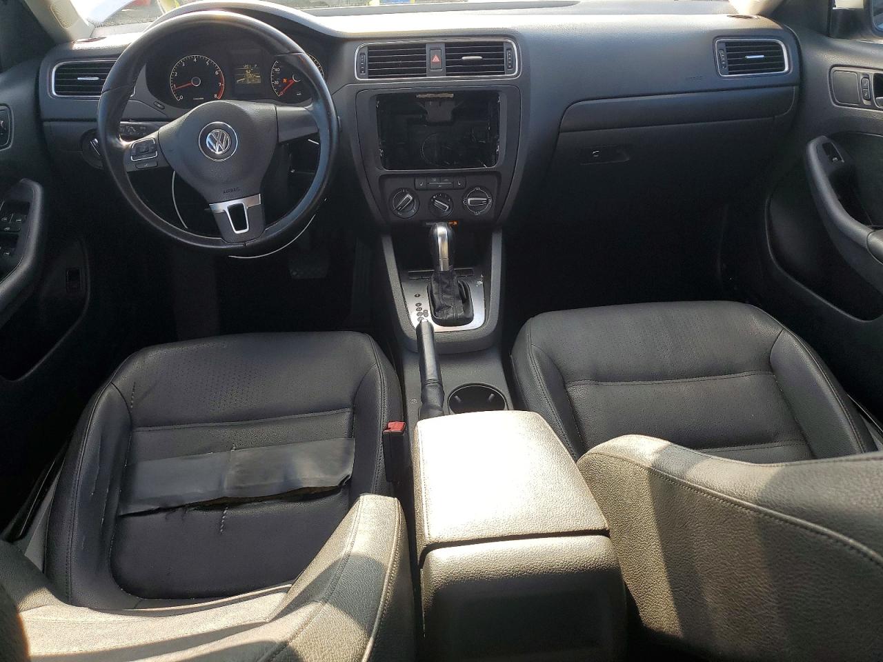 2011 Volkswagen Jetta Se Серебряный vin: 3VWDX7AJ4BM315720
