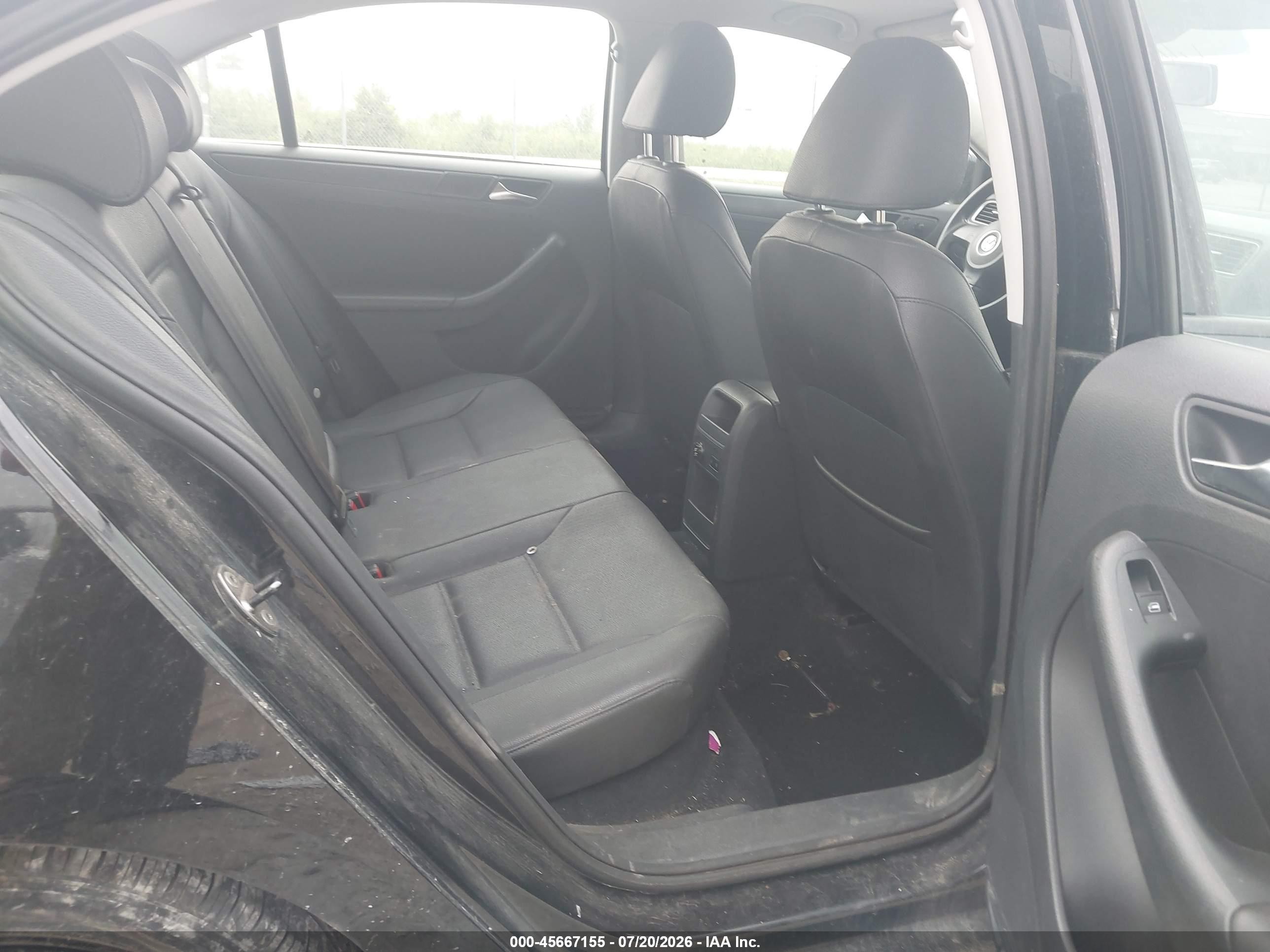 2011 Volkswagen Jetta 2.5l Se Черный vin: 3VWDX7AJ4BM330444