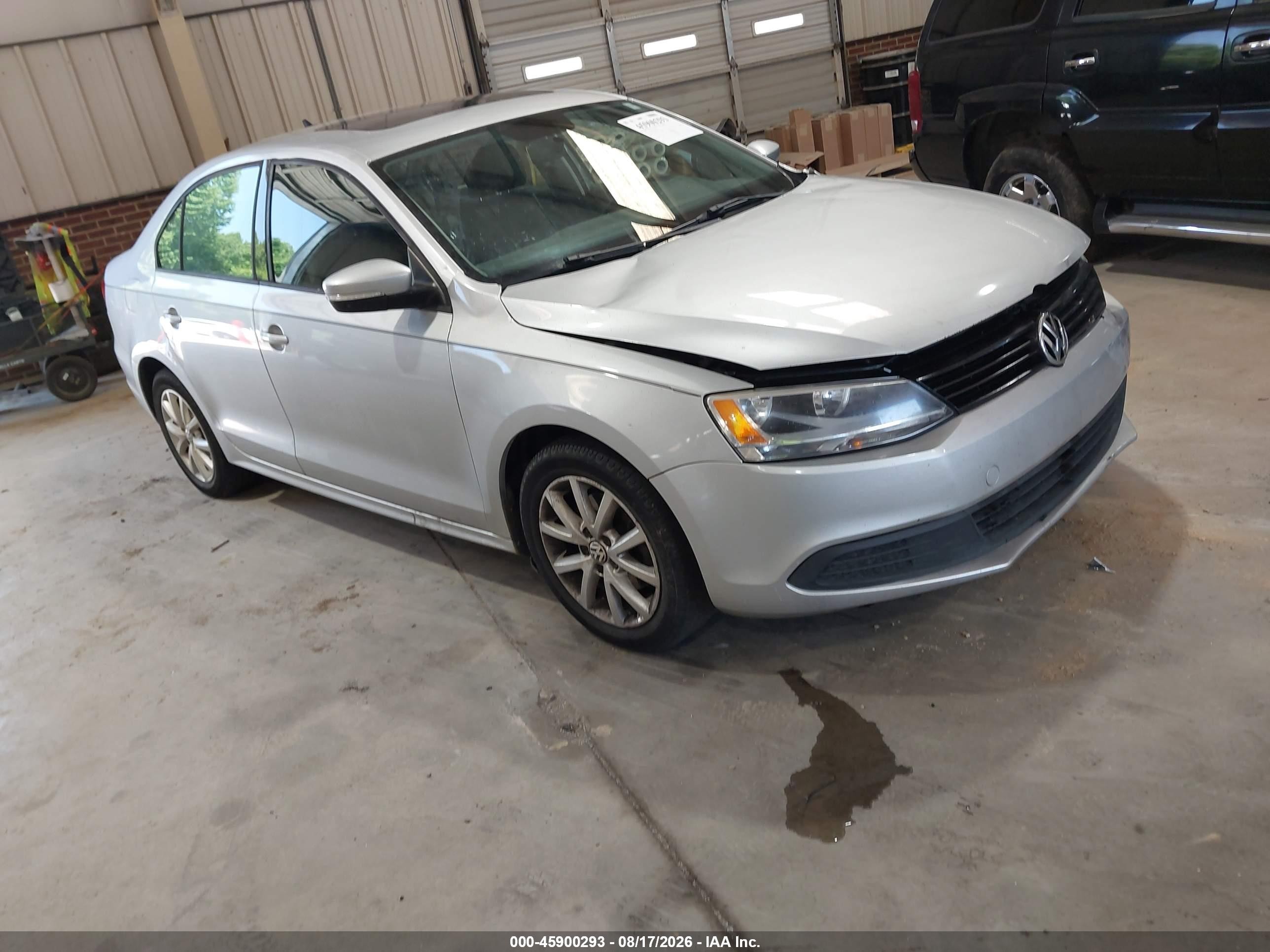 2011 Volkswagen Jetta 2.5l Se Silver vin: 3VWDX7AJ4BM335031